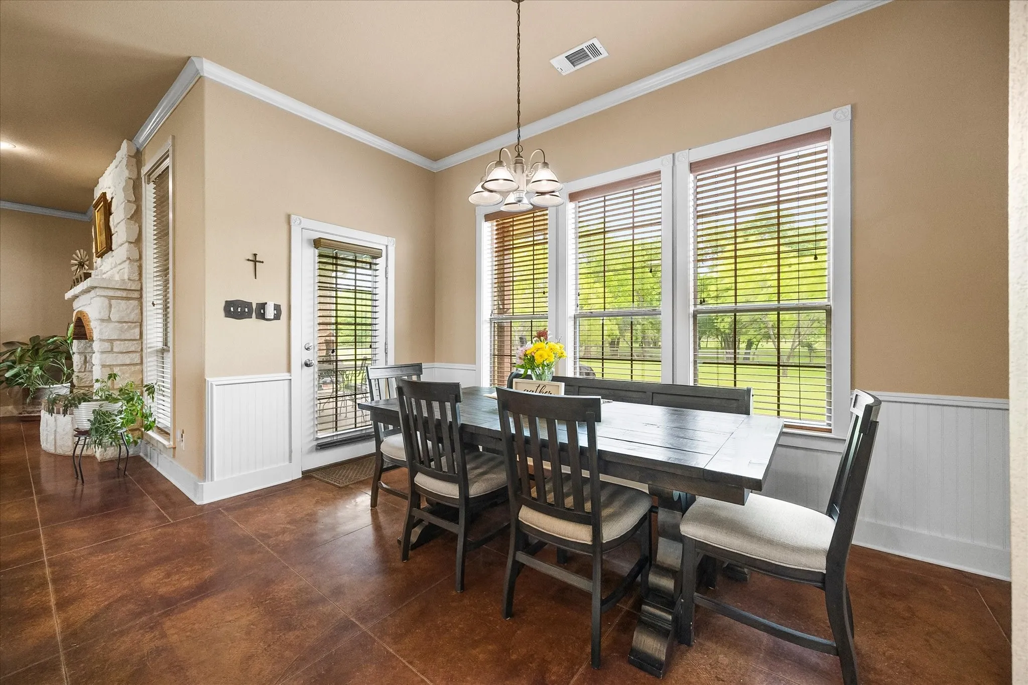 Single Family Residence For Sale in Rockwall County , 281 High Plains Trail, Royse City, Texas 75189, 4 Bedroom, 3 Bathroom, 3 Garage spaces, 2,521 Sqft, built in 2003, Preowned, mls#21217579, Real Estate Agent in Royse City, Homes For Sale in Rockwall county, Homes For Sale in Royse City, Realtor in Royse City Texas, Real Estate Brokerage Independent Realty Texas, Luminita Cordes Realtor