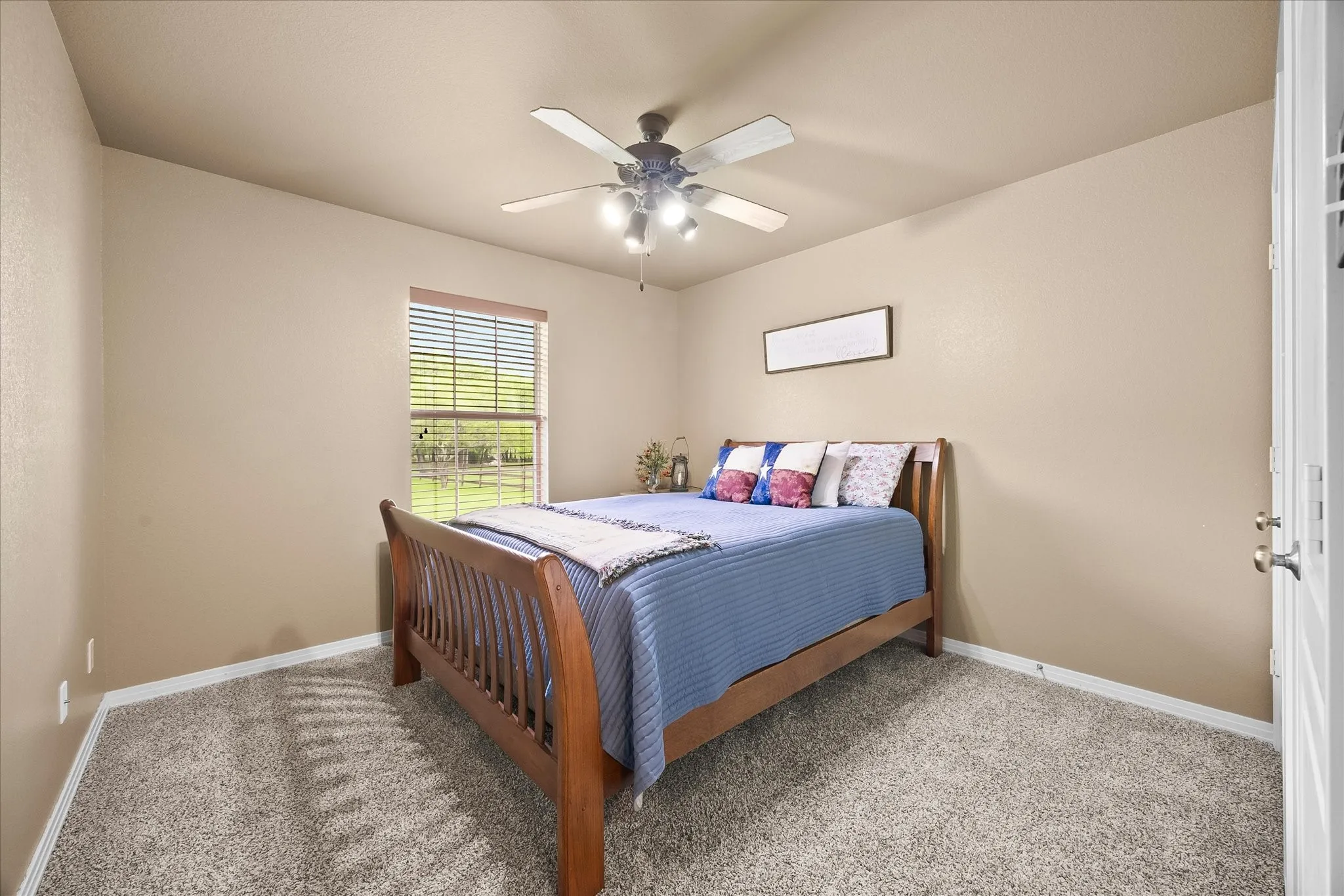 Single Family Residence For Sale in Rockwall County , 281 High Plains Trail, Royse City, Texas 75189, 4 Bedroom, 3 Bathroom, 3 Garage spaces, 2,521 Sqft, built in 2003, Preowned, mls#21217579, Real Estate Agent in Royse City, Homes For Sale in Rockwall county, Homes For Sale in Royse City, Realtor in Royse City Texas, Real Estate Brokerage Independent Realty Texas, Luminita Cordes Realtor