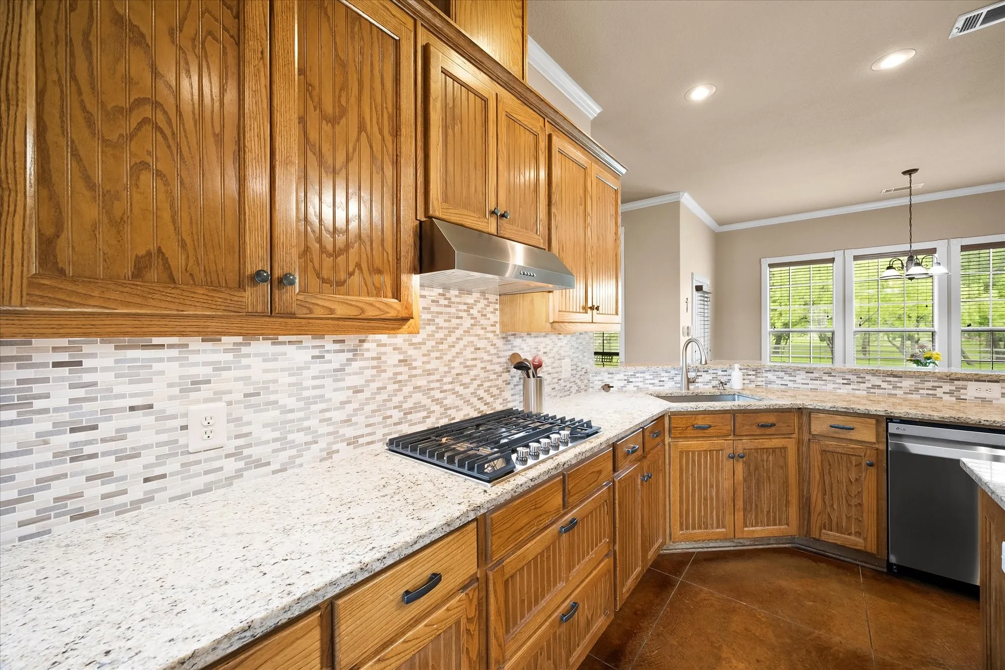 Single Family Residence For Sale in Rockwall County , 281 High Plains Trail, Royse City, Texas 75189, 4 Bedroom, 3 Bathroom, 3 Garage spaces, 2,521 Sqft, built in 2003, Preowned, mls#21217579, Real Estate Agent in Royse City, Homes For Sale in Rockwall county, Homes For Sale in Royse City, Realtor in Royse City Texas, Real Estate Brokerage Independent Realty Texas, Luminita Cordes Realtor