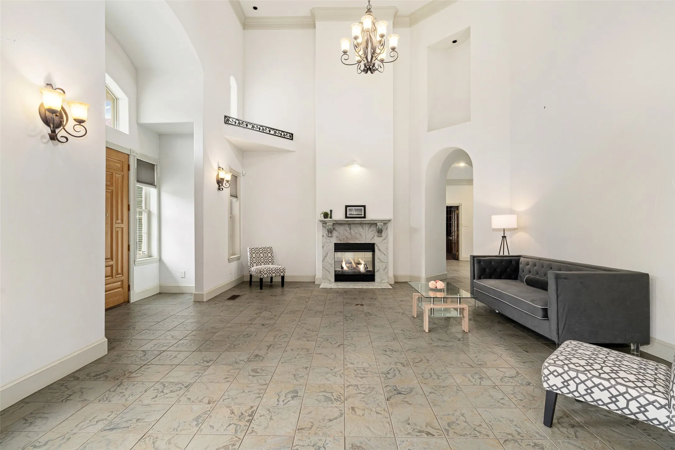 Single Family Residence For Sale in Dallas County , 1513 Canyon Oaks Drive, Irving, Texas 75061, 5 Bedroom, 5 Bathroom, 2 Garage spaces, 4,614 Sqft, built in 2002, Preowned, mls#21241697, Real Estate Agent in Irving, Homes For Sale in Dallas county, Homes For Sale in Irving, Realtor in Irving Texas, Real Estate Brokerage Independent Realty Texas, Luminita Cordes Realtor