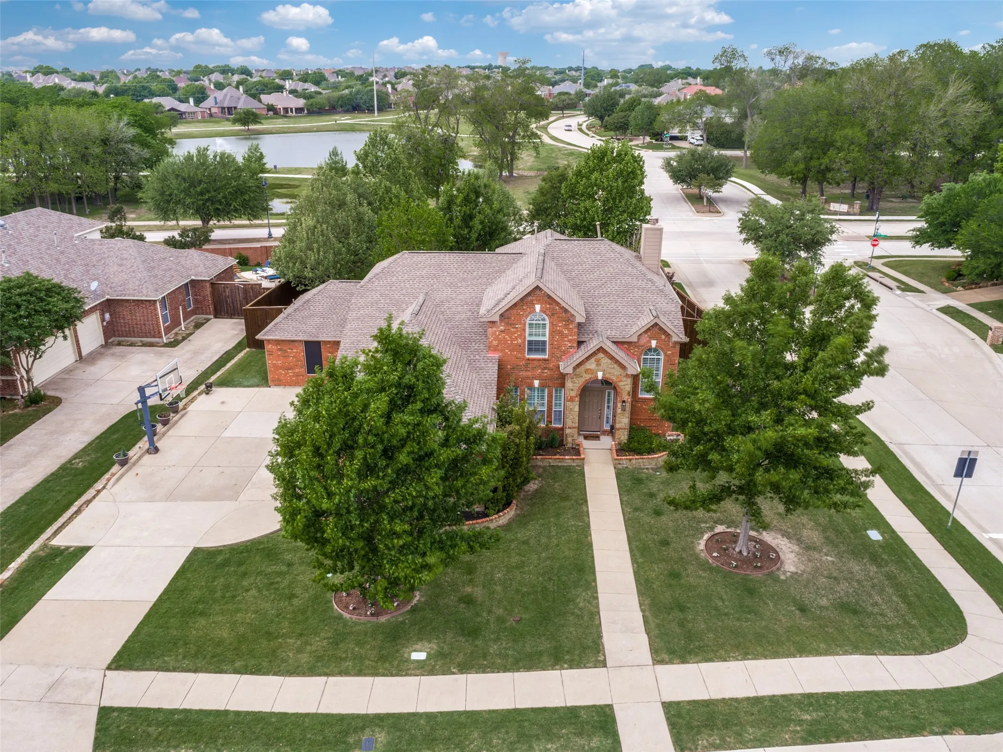 Single Family Residence For Sale in Collin County , 1000 Chapala Court, Prosper, Texas 75078, 6 Bedroom, 4 Bathroom, 3 Garage spaces, 3,072 Sqft, built in 2006, Preowned, mls#21241673, Real Estate Agent in Prosper, Homes For Sale in Collin county, Homes For Sale in Prosper, Realtor in Prosper Texas, Real Estate Brokerage Independent Realty Texas, Luminita Cordes Realtor