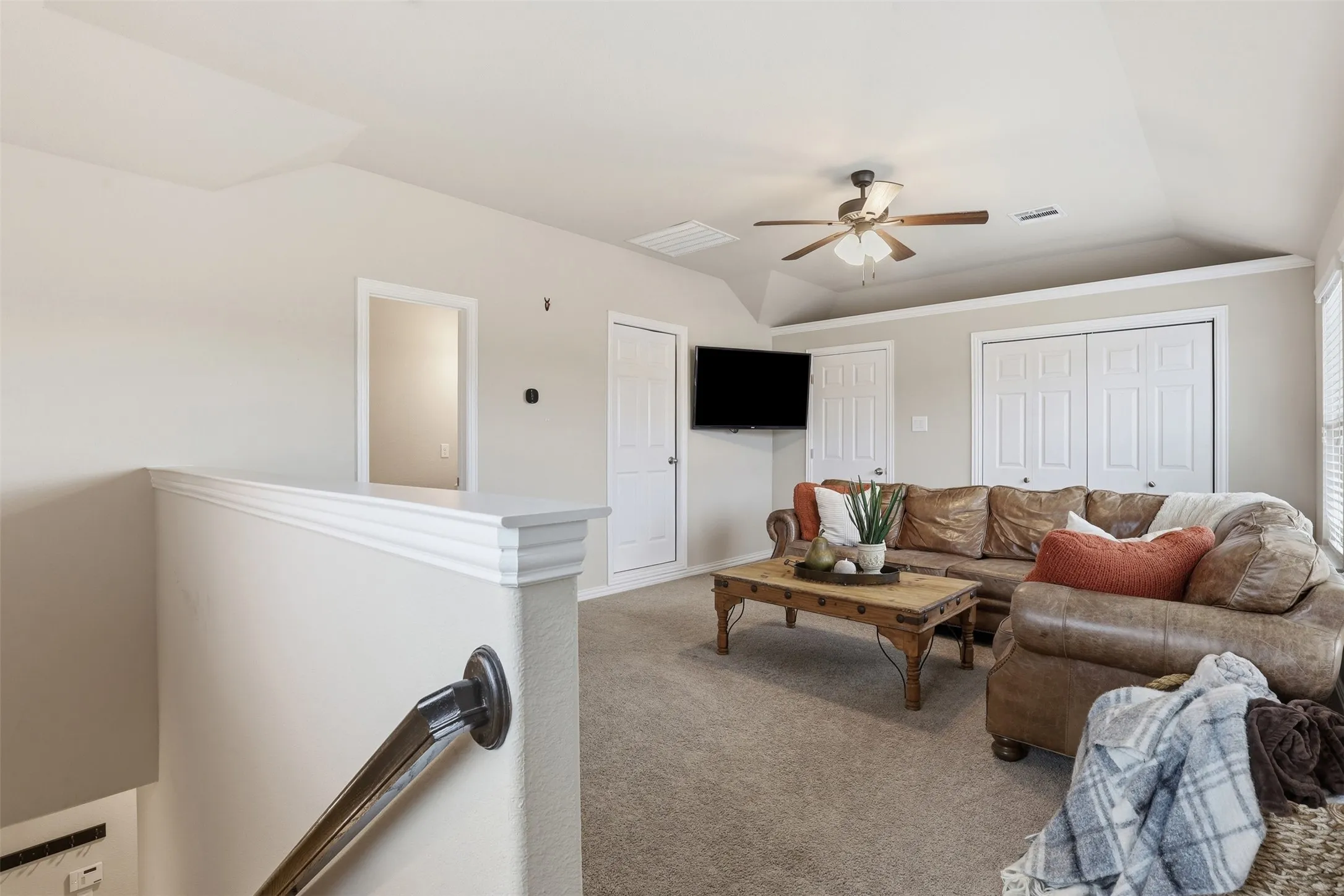 Single Family Residence For Sale in Parker County , 3017 Ridgemont Court, Weatherford, Texas 76086, 3 Bedroom, 3 Bathroom, 2 Garage spaces, 2,065 Sqft, built in 2018, mls#21241758, Real Estate Agent in Weatherford, Homes For Sale in Parker county, Homes For Sale in Weatherford, Realtor in Weatherford Texas, Real Estate Brokerage Independent Realty Texas, Luminita Cordes Realtor