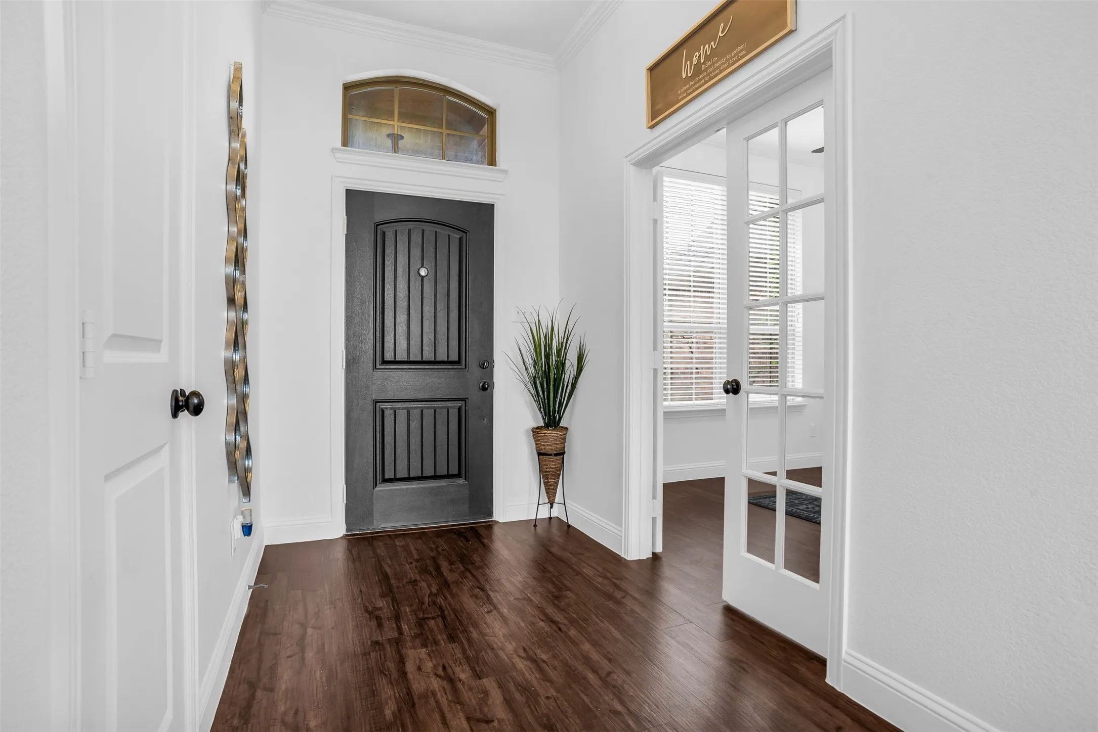 Single Family Residence For Sale in Ellis County , 1130 Yukon Boulevard, Waxahachie, Texas 75167, 4 Bedroom, 3 Bathroom, 2 Garage spaces, 2,316 Sqft, built in 2017, Preowned, mls#21232834, Real Estate Agent in Waxahachie, Homes For Sale in Ellis county, Homes For Sale in Waxahachie, Realtor in Waxahachie Texas, Real Estate Brokerage Independent Realty Texas, Luminita Cordes Realtor