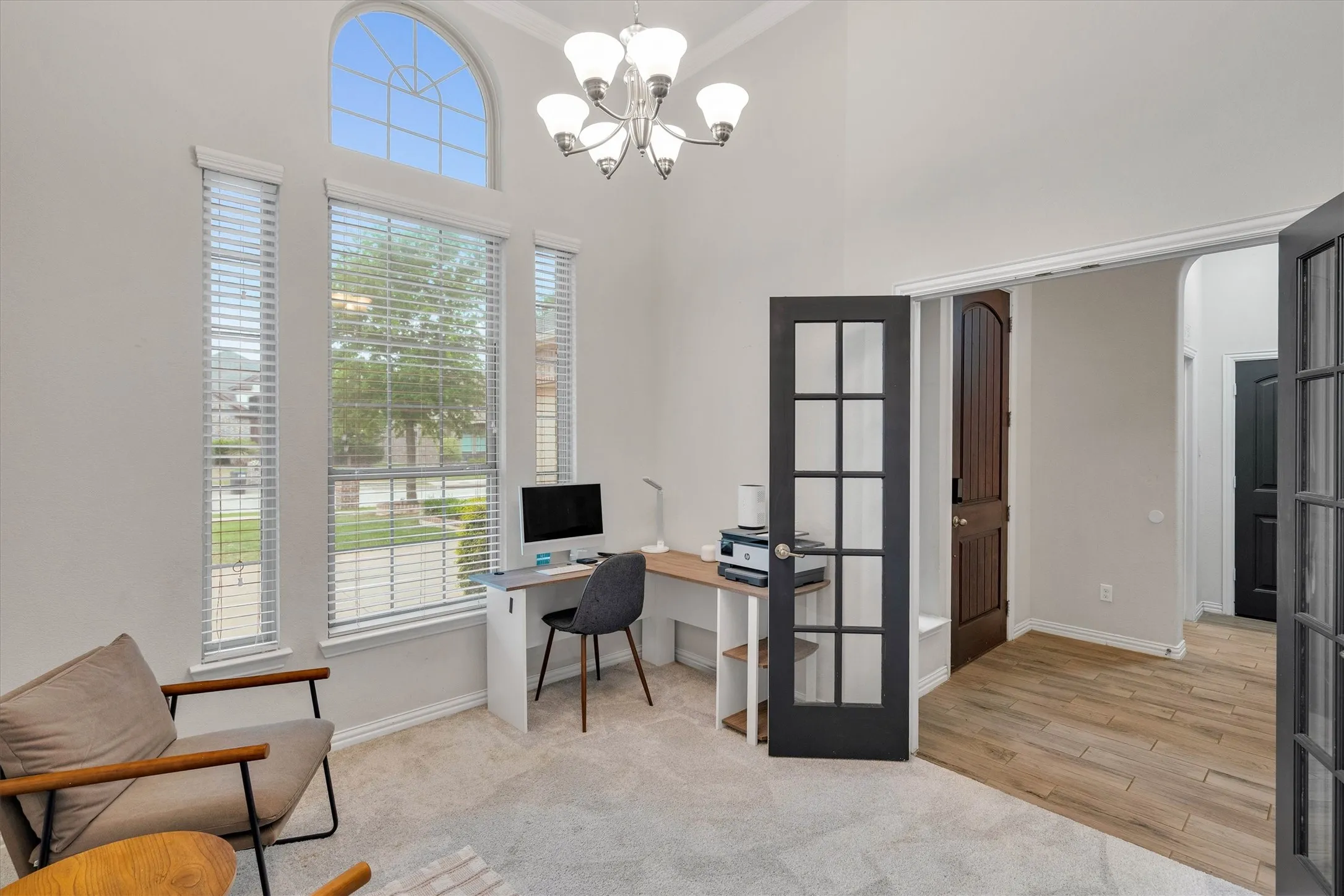 Single Family Residence For Sale in Ellis County , 3233 Burgundy Lane, Midlothian, Texas 76065, 4 Bedroom, 3 Bathroom, 3 Garage spaces, 2,782 Sqft, built in 2018, Preowned, mls#21241760, Real Estate Agent in Midlothian, Homes For Sale in Ellis county, Homes For Sale in Midlothian, Realtor in Midlothian Texas, Real Estate Brokerage Independent Realty Texas, Luminita Cordes Realtor