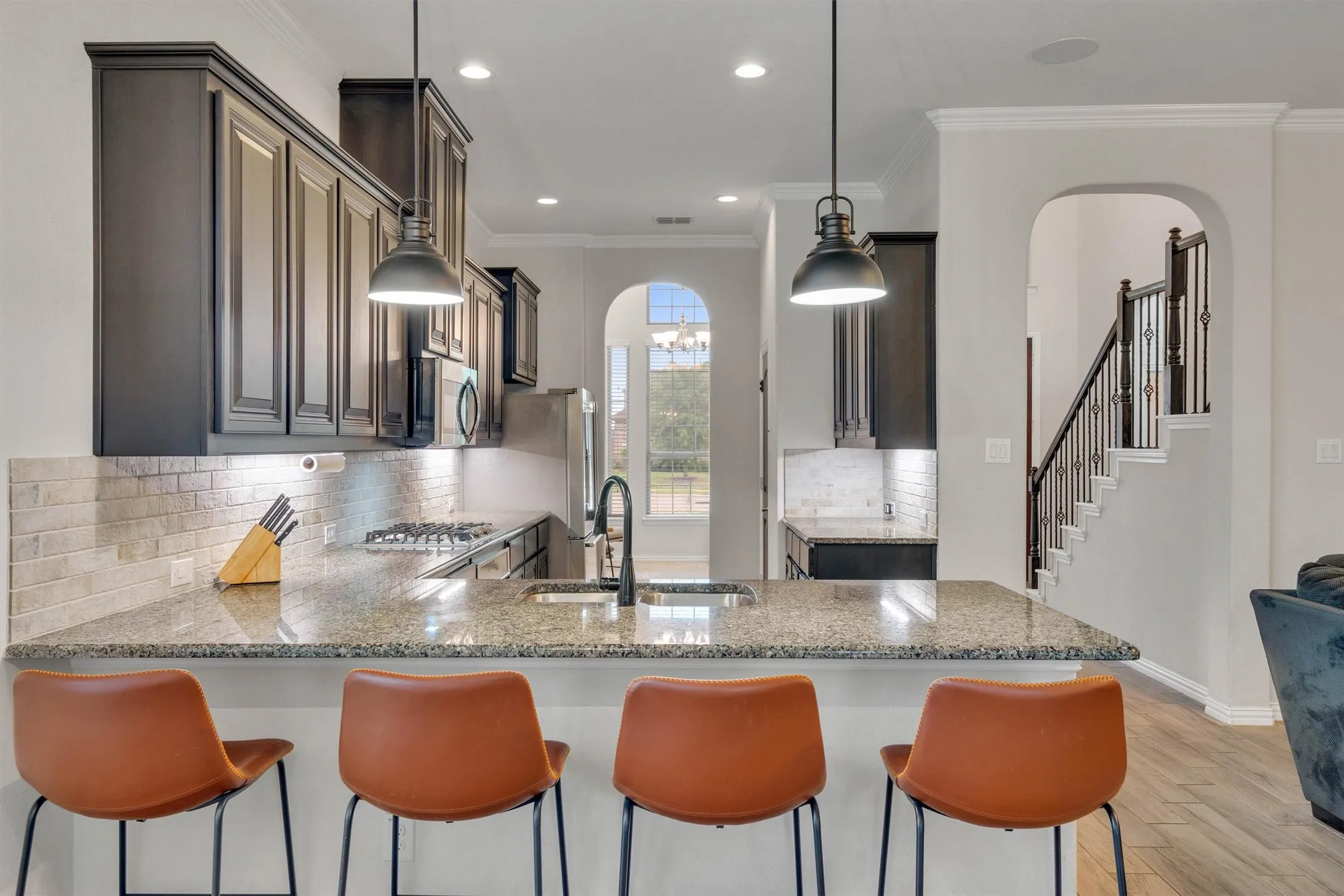Single Family Residence For Sale in Ellis County , 3233 Burgundy Lane, Midlothian, Texas 76065, 4 Bedroom, 3 Bathroom, 3 Garage spaces, 2,782 Sqft, built in 2018, Preowned, mls#21241760, Real Estate Agent in Midlothian, Homes For Sale in Ellis county, Homes For Sale in Midlothian, Realtor in Midlothian Texas, Real Estate Brokerage Independent Realty Texas, Luminita Cordes Realtor