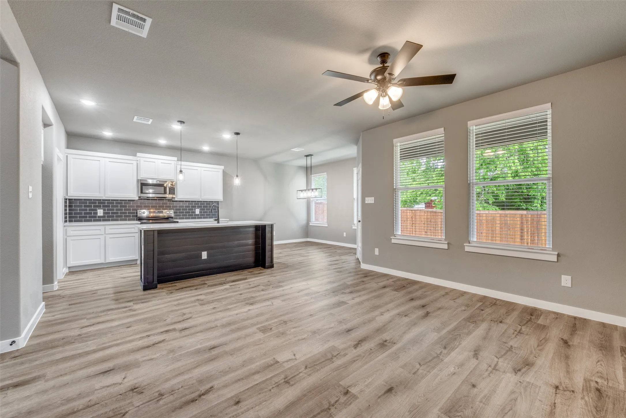 Single Family Residence For Sale in Hunt County , 706 Turner Street, Wolfe City, Texas 75496, 4 Bedroom, 2 Bathroom, 2 Garage spaces, 1,714 Sqft, built in 2026, mls#21241592, Real Estate Agent in Wolfe City, Homes For Sale in Hunt county, Homes For Sale in Wolfe City, Realtor in Wolfe City Texas, Real Estate Brokerage Independent Realty Texas, Luminita Cordes Realtor