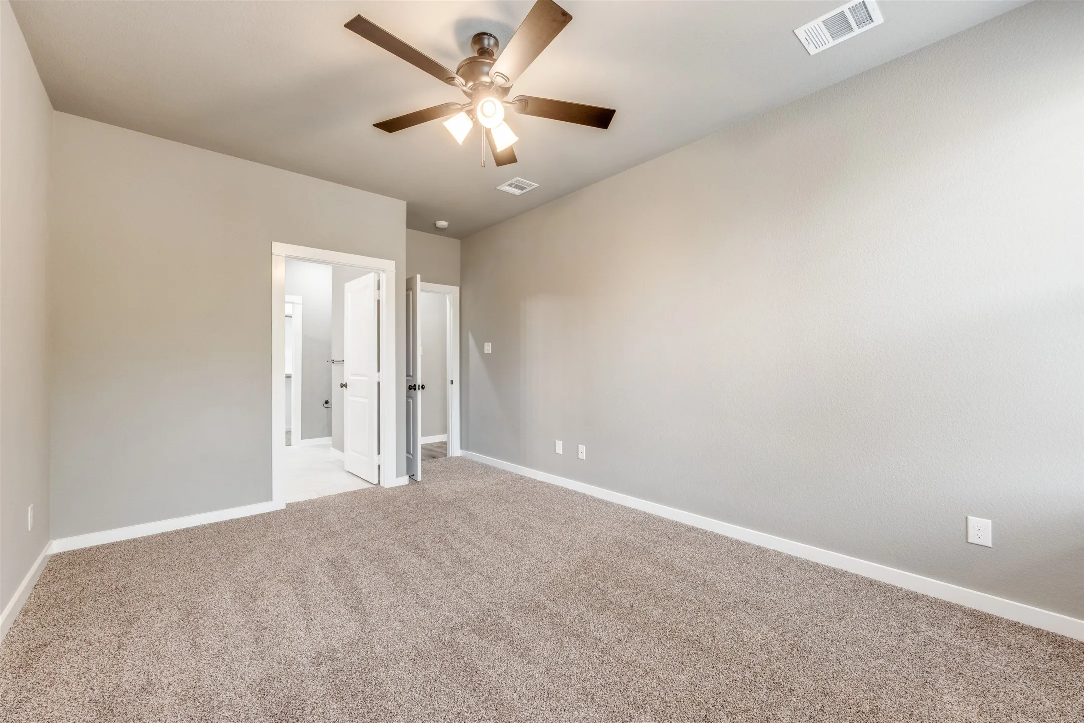 Single Family Residence For Sale in Hunt County , 706 Turner Street, Wolfe City, Texas 75496, 4 Bedroom, 2 Bathroom, 2 Garage spaces, 1,714 Sqft, built in 2026, mls#21241592, Real Estate Agent in Wolfe City, Homes For Sale in Hunt county, Homes For Sale in Wolfe City, Realtor in Wolfe City Texas, Real Estate Brokerage Independent Realty Texas, Luminita Cordes Realtor