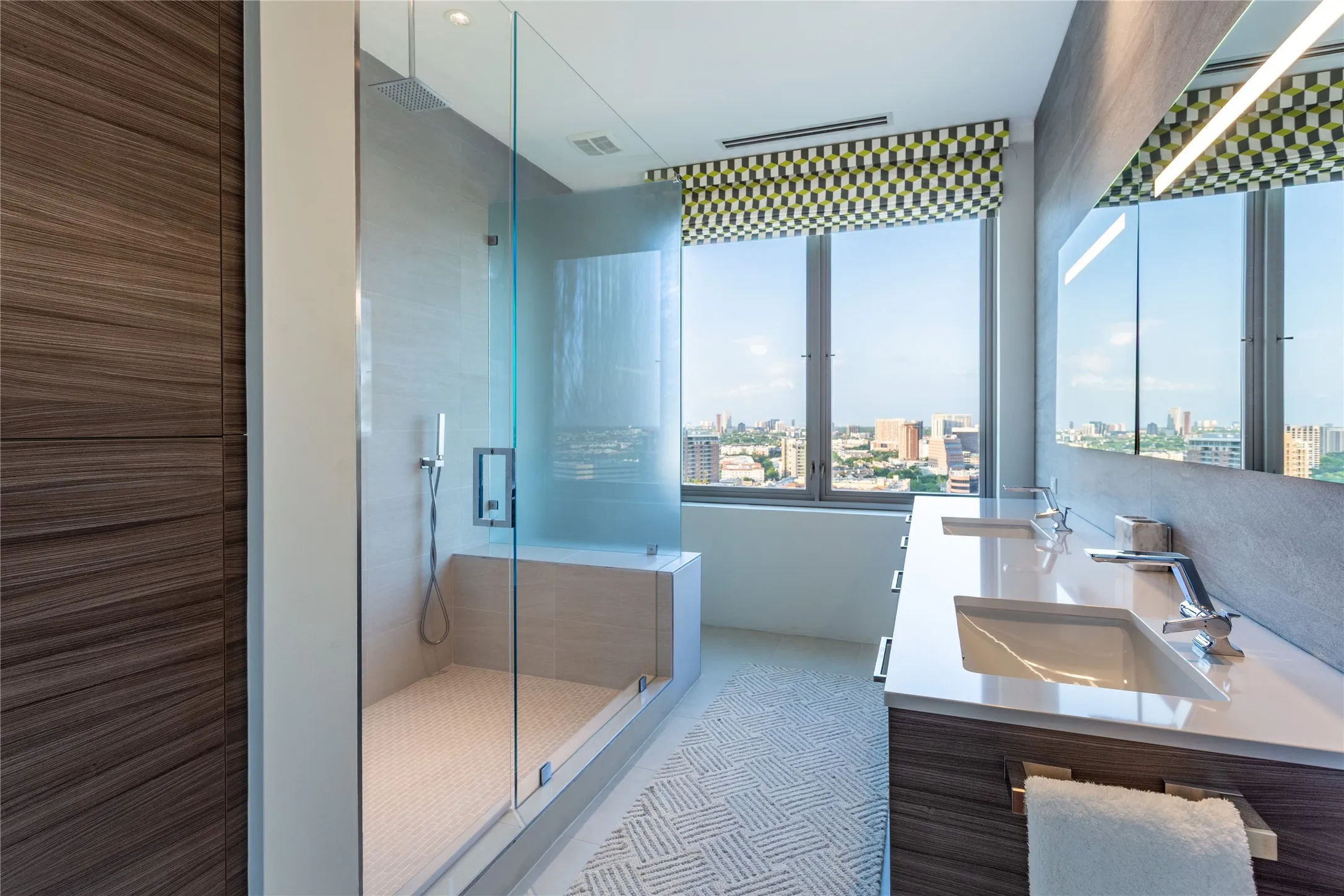 Ensuite Guest Bath
