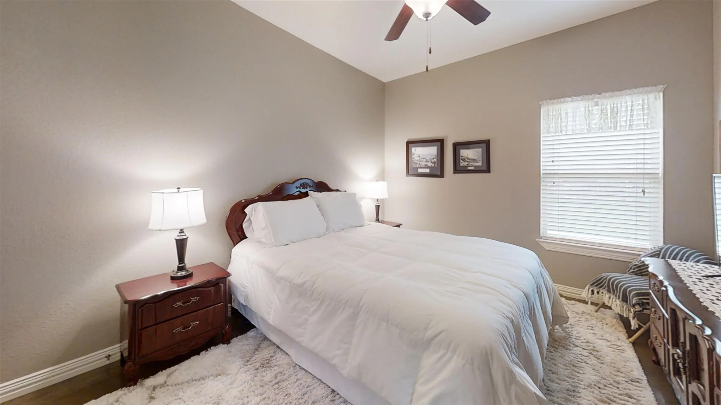 Single Family Residence For Sale in Hood County , 3904 Laramie Trail, Granbury, Texas 76048, 3 Bedroom, 2 Bathroom, 2 Garage spaces, 1,884 Sqft, built in 2015, Preowned, mls#21240906, Real Estate Agent in Granbury, Homes For Sale in Hood county, Homes For Sale in Granbury, Realtor in Granbury Texas, Real Estate Brokerage Independent Realty Texas, Luminita Cordes Realtor
