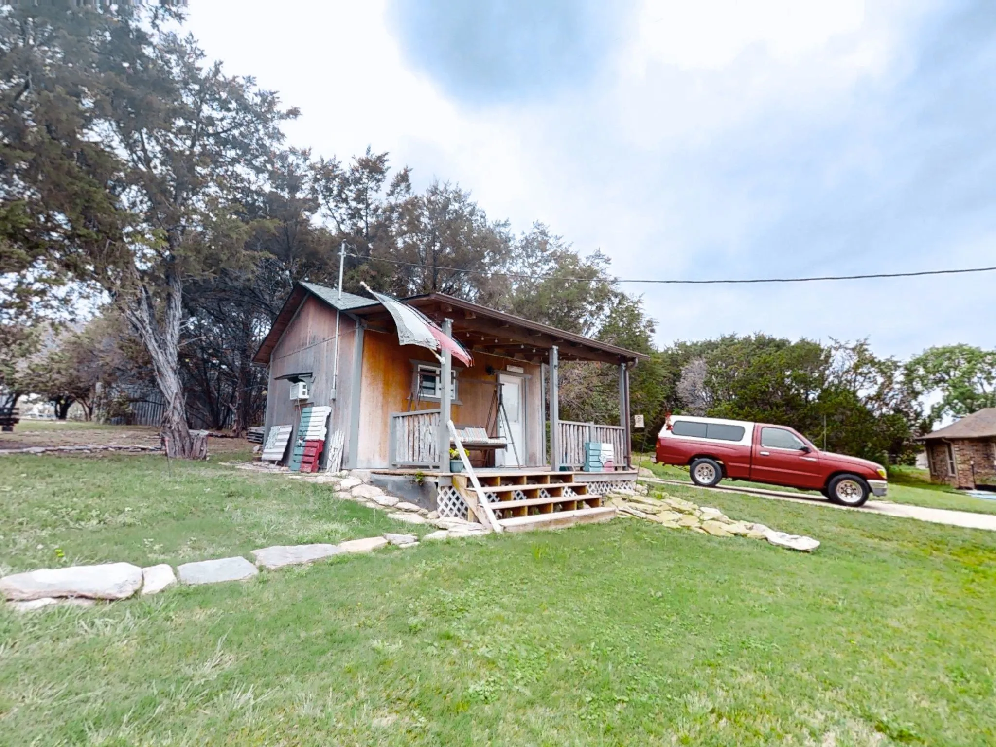 Single Family Residence For Sale in Hood County , 3904 Laramie Trail, Granbury, Texas 76048, 3 Bedroom, 2 Bathroom, 2 Garage spaces, 1,884 Sqft, built in 2015, Preowned, mls#21240906, Real Estate Agent in Granbury, Homes For Sale in Hood county, Homes For Sale in Granbury, Realtor in Granbury Texas, Real Estate Brokerage Independent Realty Texas, Luminita Cordes Realtor