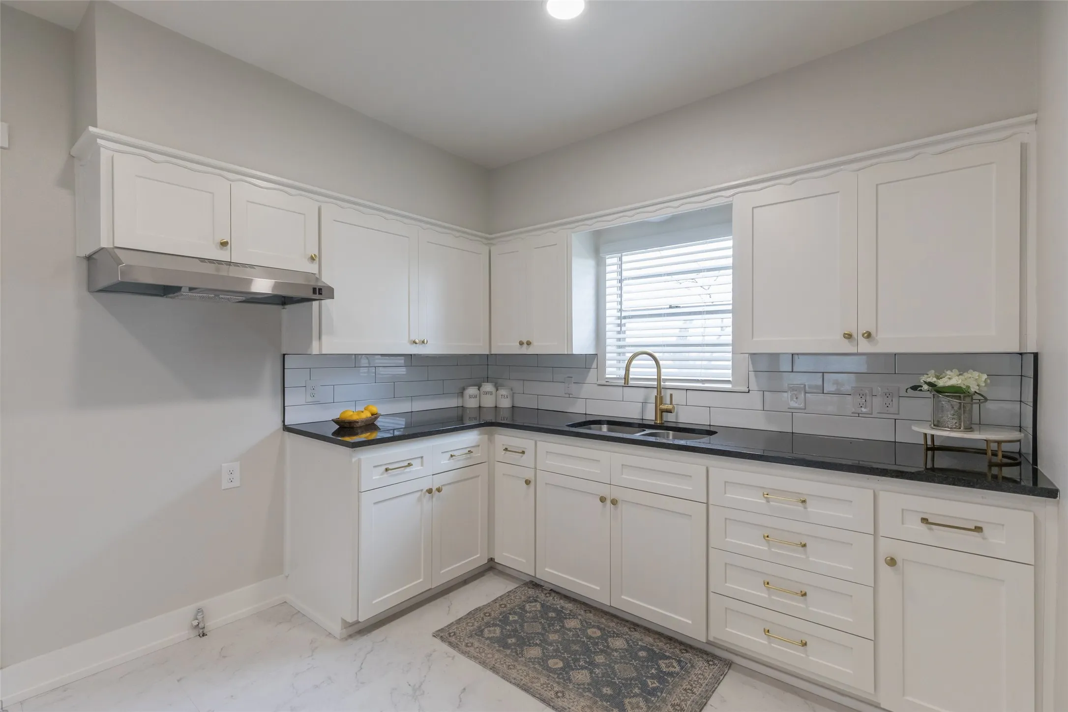 Single Family Residence For Sale in Taylor County , 533 Greenfield Road, Abilene, Texas 79602, 3 Bedroom, 2 Bathroom, Garage spaces, 1,548 Sqft, built in 1916, mls#21241593, Real Estate Agent in Abilene, Homes For Sale in Taylor county, Homes For Sale in Abilene, Realtor in Abilene Texas, Real Estate Brokerage Independent Realty Texas, Luminita Cordes Realtor