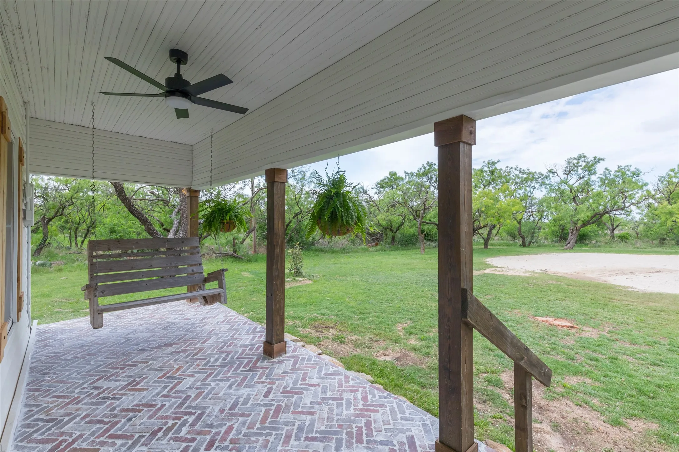 Single Family Residence For Sale in Taylor County , 533 Greenfield Road, Abilene, Texas 79602, 3 Bedroom, 2 Bathroom, Garage spaces, 1,548 Sqft, built in 1916, mls#21241593, Real Estate Agent in Abilene, Homes For Sale in Taylor county, Homes For Sale in Abilene, Realtor in Abilene Texas, Real Estate Brokerage Independent Realty Texas, Luminita Cordes Realtor