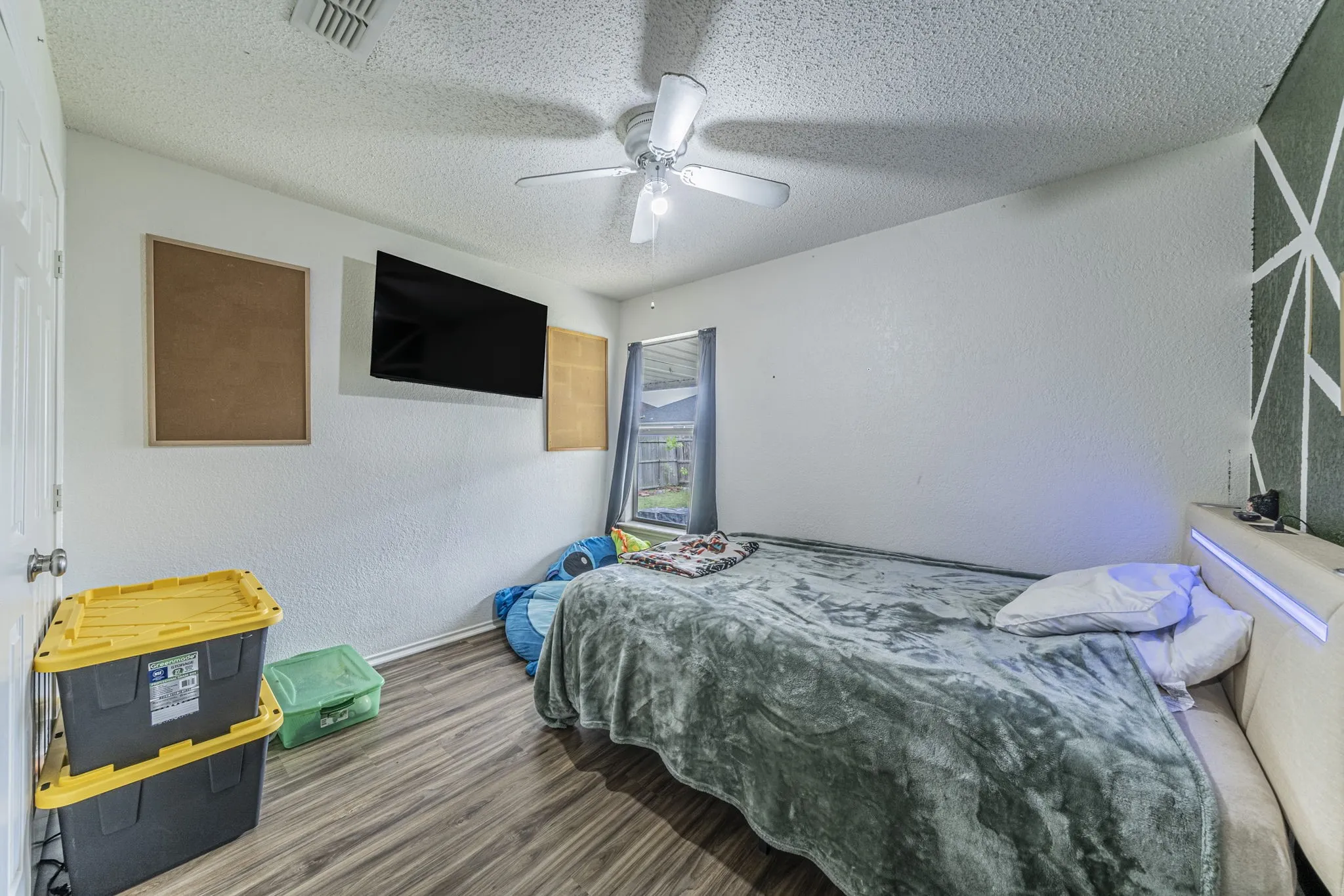Single Family Residence For Sale in Tarrant County , 7404 Grass Valley Trail, Fort Worth, Texas 76123, 4 Bedroom, 2 Bathroom, 2 Garage spaces, 1,854 Sqft, built in 2003, mls#21237608, Real Estate Agent in Fort Worth, Homes For Sale in Tarrant county, Homes For Sale in Fort Worth, Realtor in Fort Worth Texas, Real Estate Brokerage Independent Realty Texas, Luminita Cordes Realtor