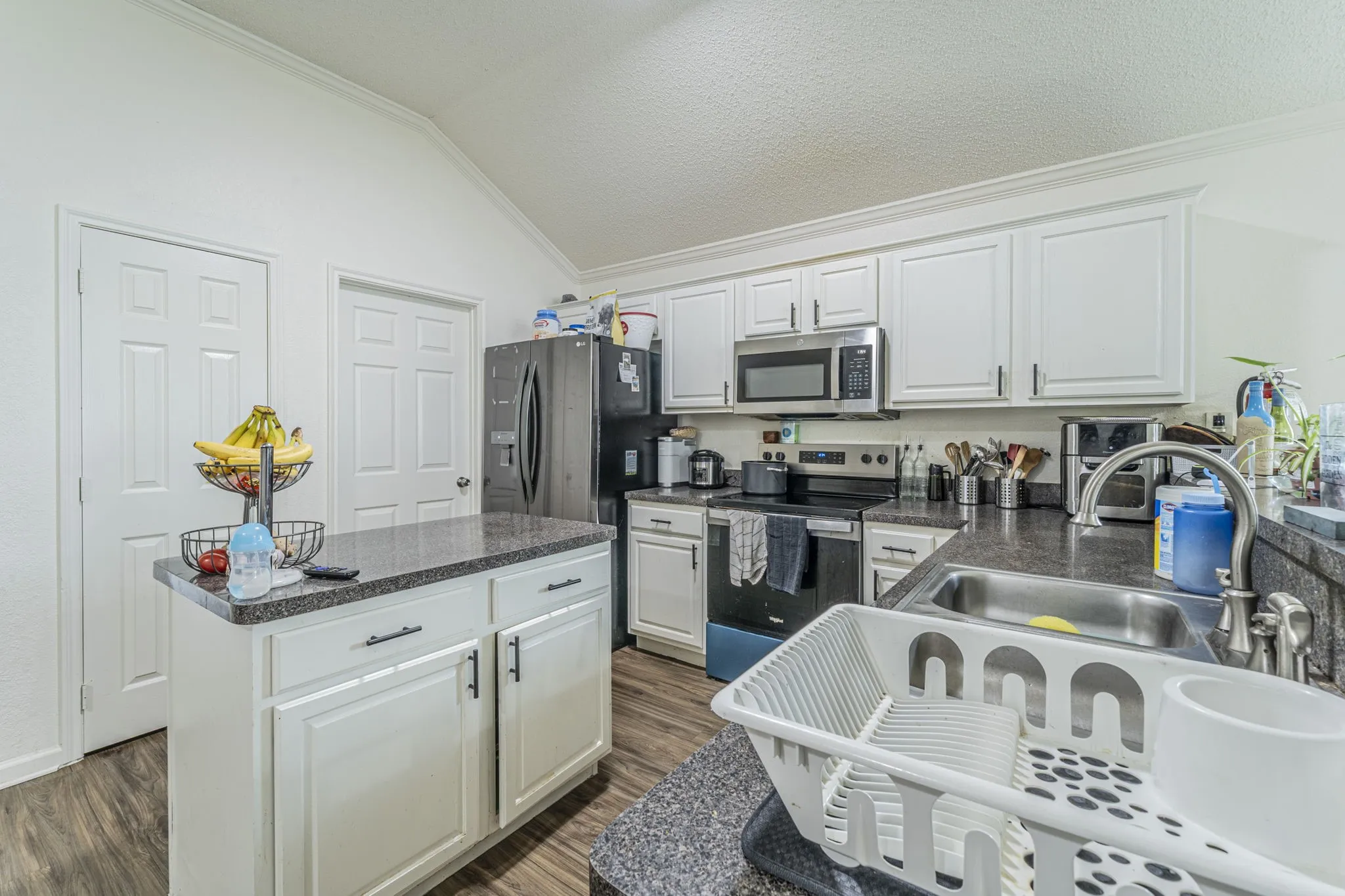 Single Family Residence For Sale in Tarrant County , 7404 Grass Valley Trail, Fort Worth, Texas 76123, 4 Bedroom, 2 Bathroom, 2 Garage spaces, 1,854 Sqft, built in 2003, mls#21237608, Real Estate Agent in Fort Worth, Homes For Sale in Tarrant county, Homes For Sale in Fort Worth, Realtor in Fort Worth Texas, Real Estate Brokerage Independent Realty Texas, Luminita Cordes Realtor