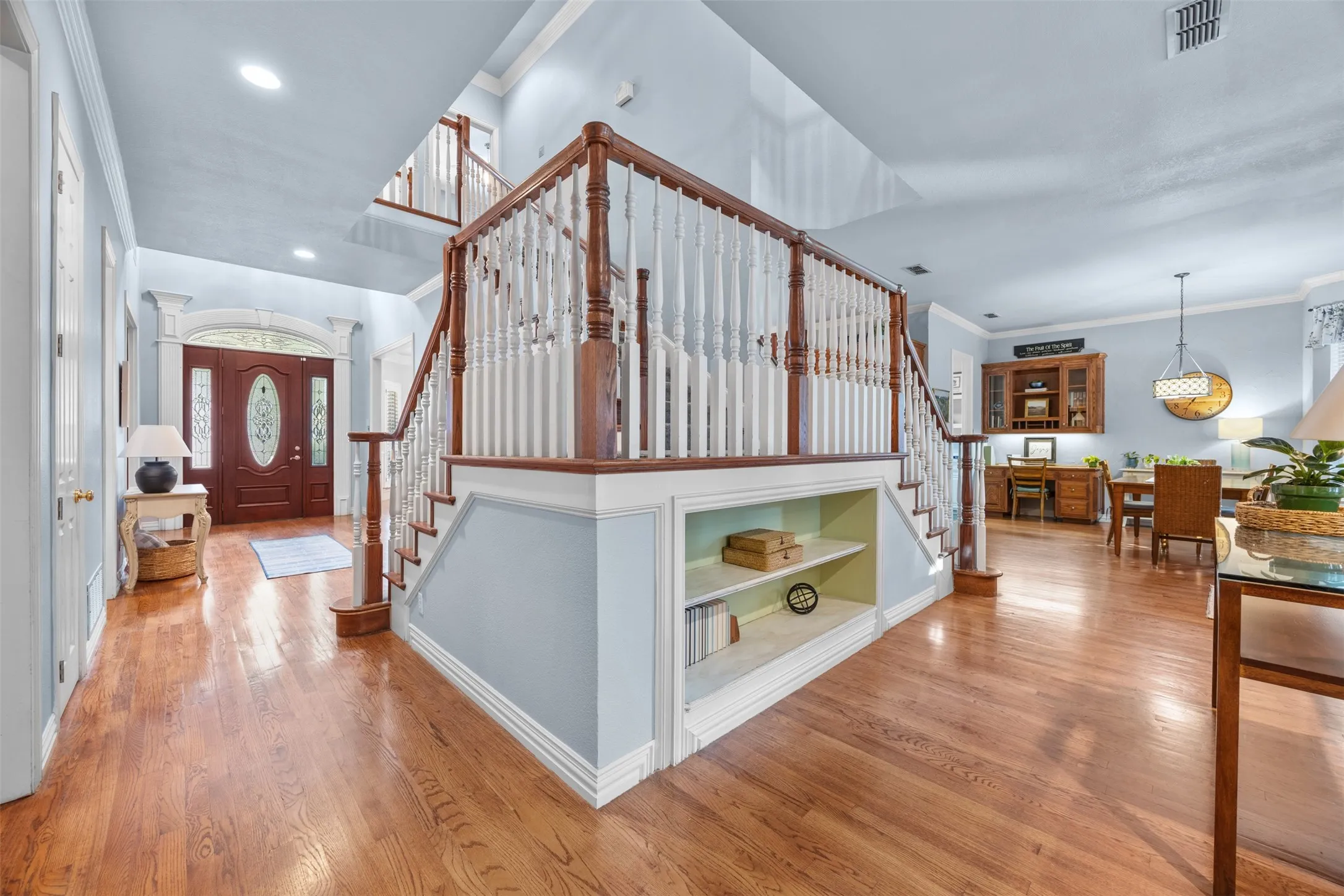 Single Family Residence For Sale in Tarrant County , 3 Katie Court, Mansfield, Texas 76063, 4 Bedroom, 5 Bathroom, 3 Garage spaces, 4,010 Sqft, built in 1998, mls#21239174, Real Estate Agent in Mansfield, Homes For Sale in Tarrant county, Homes For Sale in Mansfield, Realtor in Mansfield Texas, Real Estate Brokerage Independent Realty Texas, Luminita Cordes Realtor