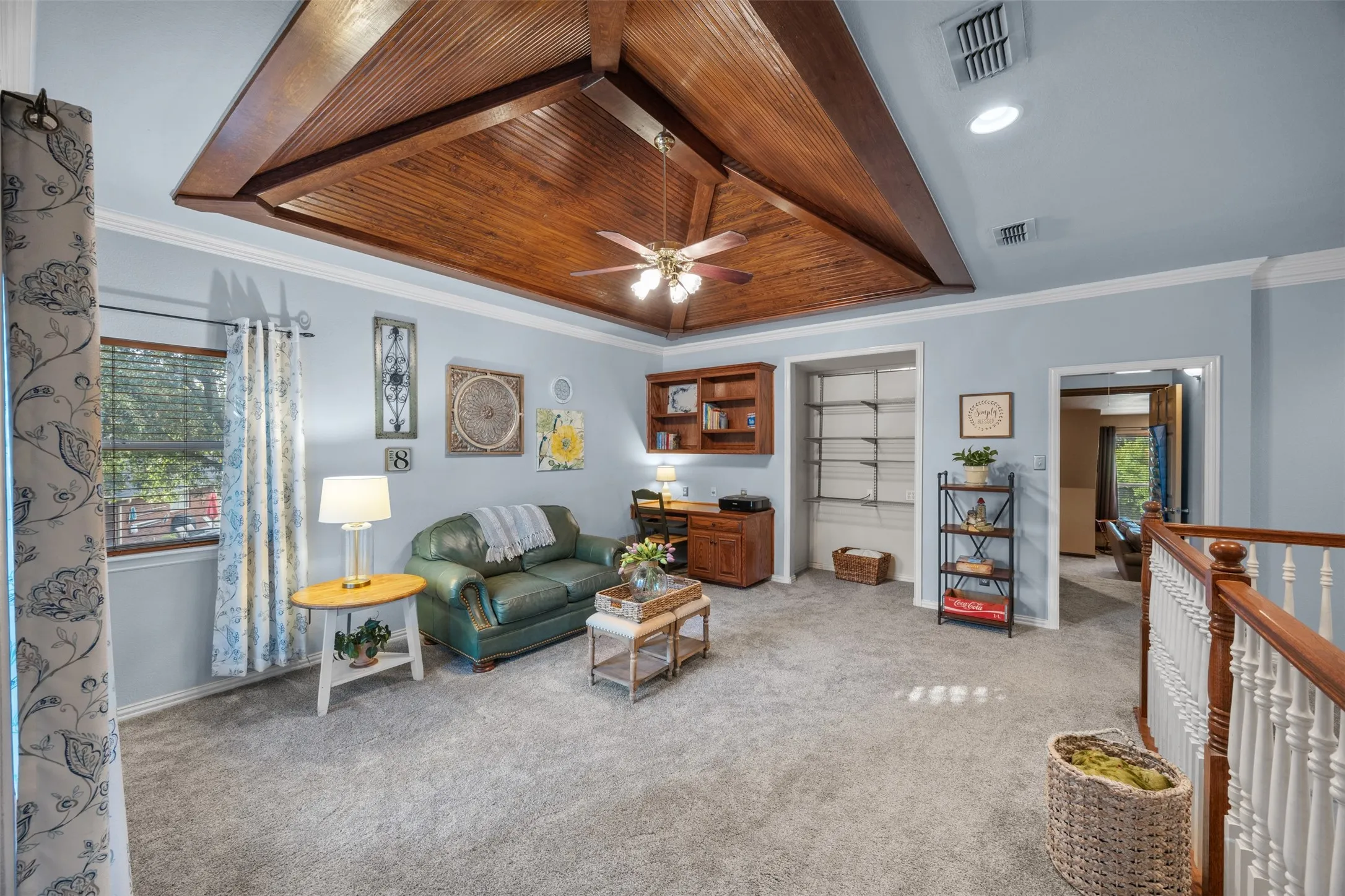 Single Family Residence For Sale in Tarrant County , 3 Katie Court, Mansfield, Texas 76063, 4 Bedroom, 5 Bathroom, 3 Garage spaces, 4,010 Sqft, built in 1998, mls#21239174, Real Estate Agent in Mansfield, Homes For Sale in Tarrant county, Homes For Sale in Mansfield, Realtor in Mansfield Texas, Real Estate Brokerage Independent Realty Texas, Luminita Cordes Realtor