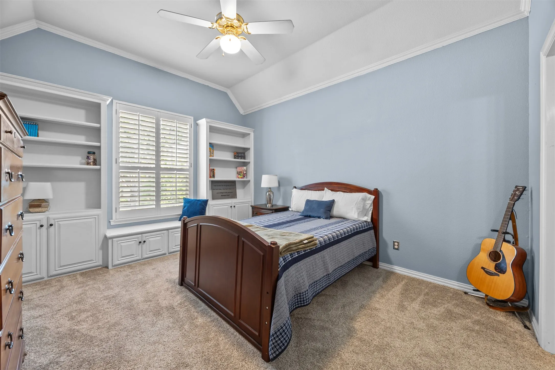 Single Family Residence For Sale in Tarrant County , 3 Katie Court, Mansfield, Texas 76063, 4 Bedroom, 5 Bathroom, 3 Garage spaces, 4,010 Sqft, built in 1998, mls#21239174, Real Estate Agent in Mansfield, Homes For Sale in Tarrant county, Homes For Sale in Mansfield, Realtor in Mansfield Texas, Real Estate Brokerage Independent Realty Texas, Luminita Cordes Realtor