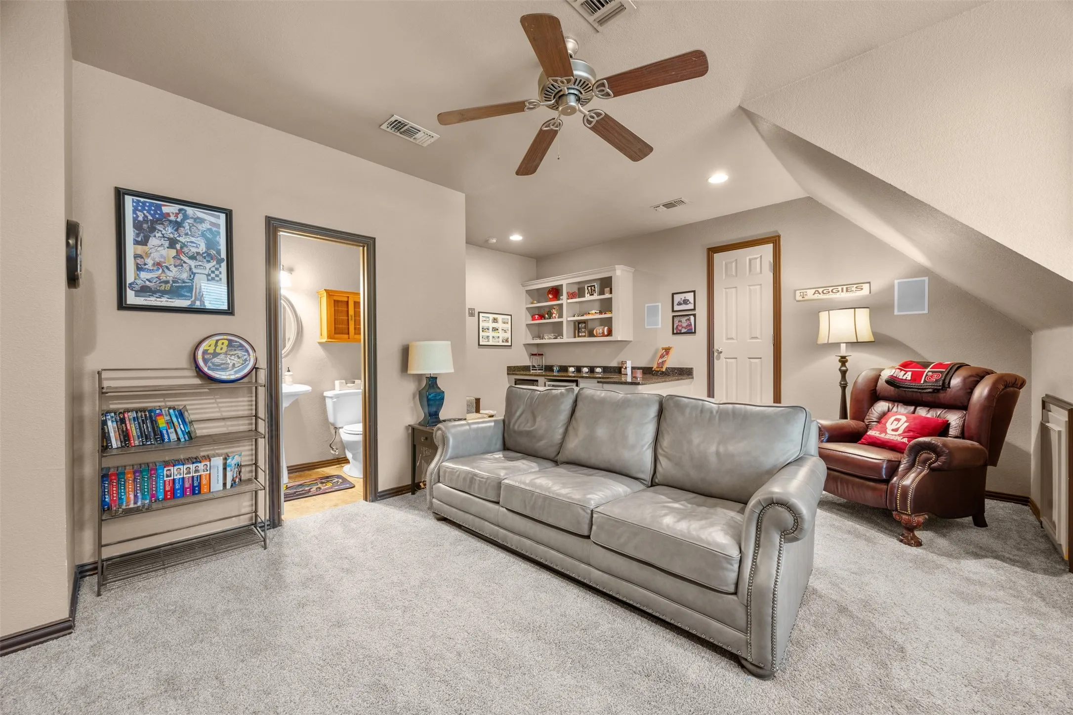 Single Family Residence For Sale in Tarrant County , 3 Katie Court, Mansfield, Texas 76063, 4 Bedroom, 5 Bathroom, 3 Garage spaces, 4,010 Sqft, built in 1998, mls#21239174, Real Estate Agent in Mansfield, Homes For Sale in Tarrant county, Homes For Sale in Mansfield, Realtor in Mansfield Texas, Real Estate Brokerage Independent Realty Texas, Luminita Cordes Realtor