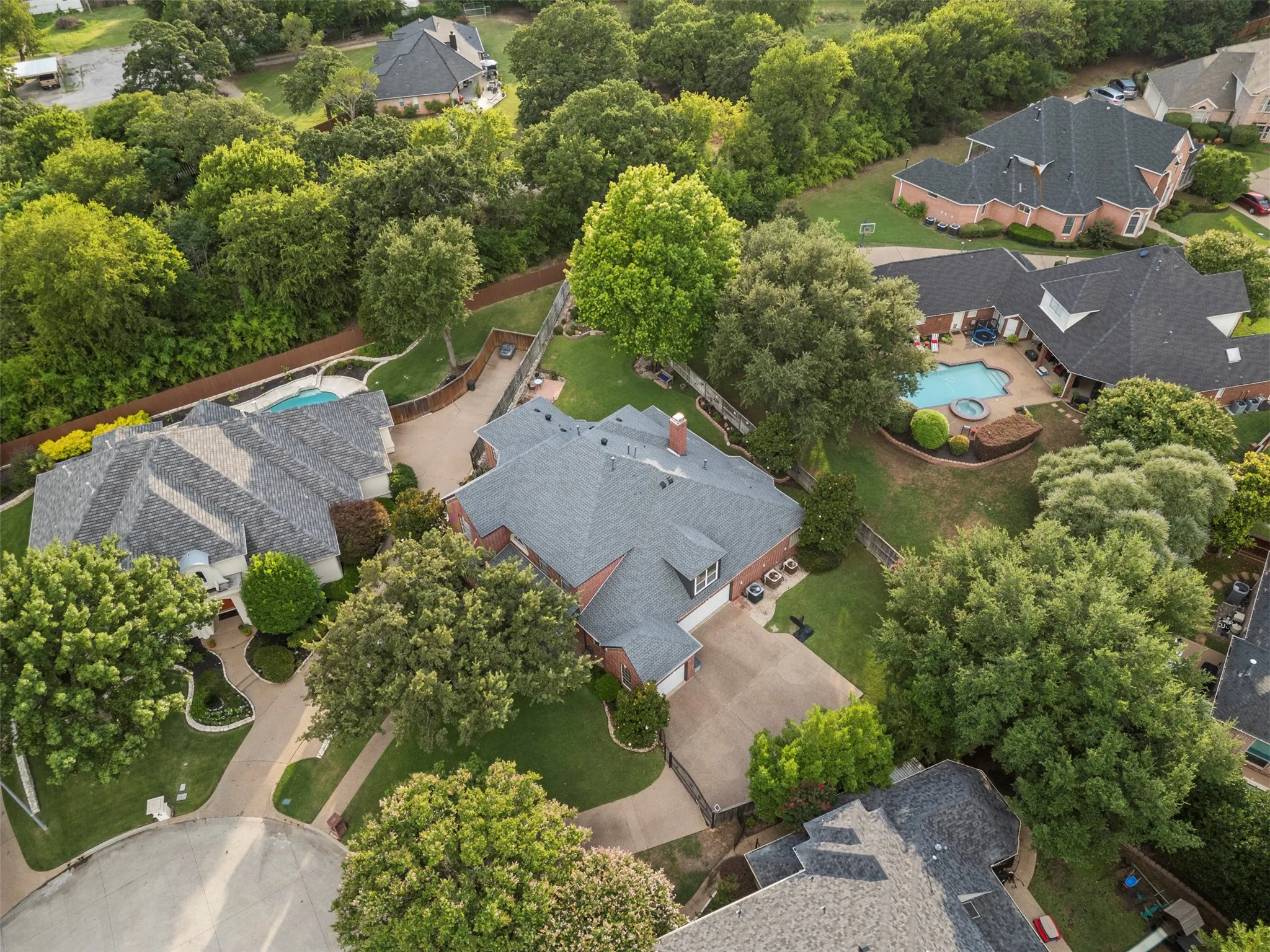 Single Family Residence For Sale in Tarrant County , 3 Katie Court, Mansfield, Texas 76063, 4 Bedroom, 5 Bathroom, 3 Garage spaces, 4,010 Sqft, built in 1998, mls#21239174, Real Estate Agent in Mansfield, Homes For Sale in Tarrant county, Homes For Sale in Mansfield, Realtor in Mansfield Texas, Real Estate Brokerage Independent Realty Texas, Luminita Cordes Realtor