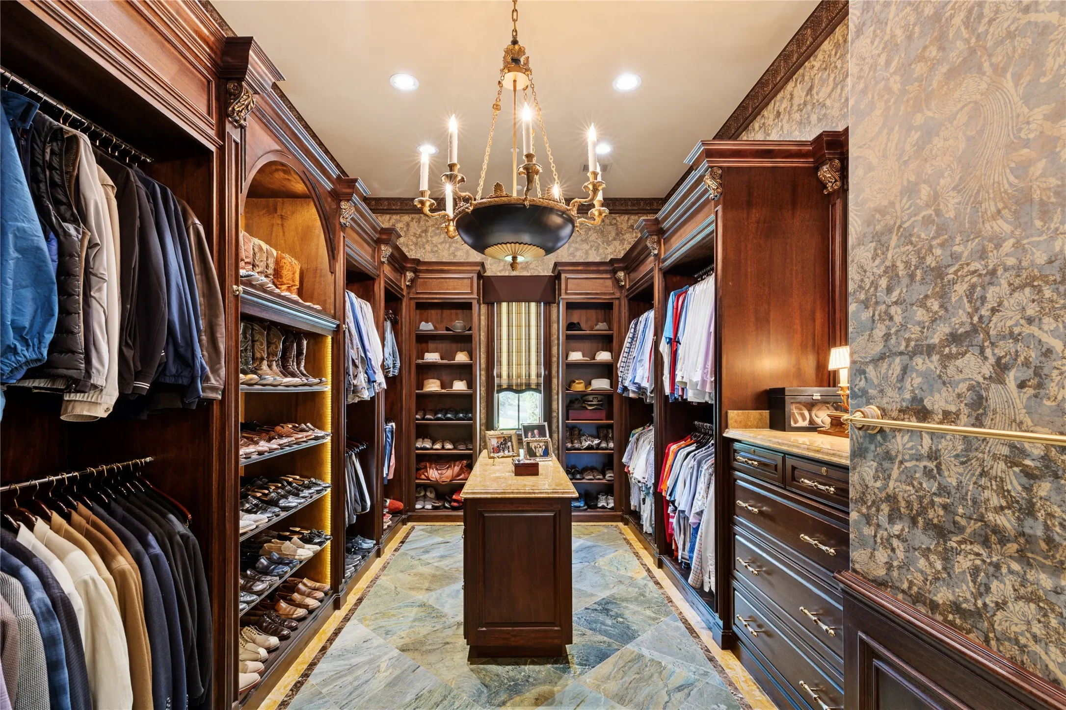 Single Family Residence For Sale in Collin County , 1201 Gray Branch Road, Mc Kinney, Texas 75071, 8 Bedrooms, 12 Bathrooms, 6 Garage spaces, 14,665 Sqft, built in 2009, Preowned, Price $14,650,000, mls#21234767, Real Estate Agent in Mc Kinney, Homes For Sale in Collin county, Homes For Sale in Mc Kinney, Realtor in Mc Kinney Texas, Real Estate Brokerage Independent Realty Texas, Luminita Cordes Realtor