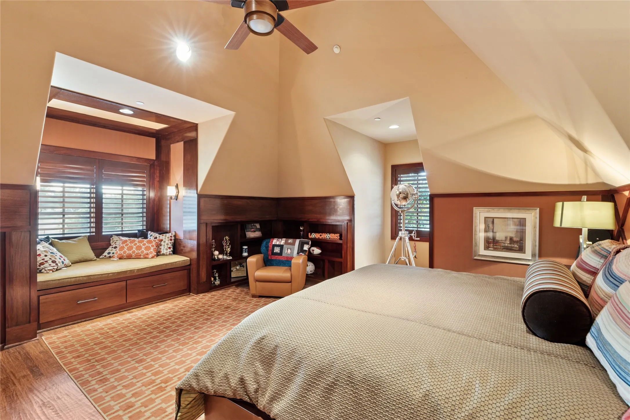 Single Family Residence For Sale in Collin County , 1201 Gray Branch Road, Mc Kinney, Texas 75071, 8 Bedrooms, 12 Bathrooms, 6 Garage spaces, 14,665 Sqft, built in 2009, Preowned, Price $14,650,000, mls#21234767, Real Estate Agent in Mc Kinney, Homes For Sale in Collin county, Homes For Sale in Mc Kinney, Realtor in Mc Kinney Texas, Real Estate Brokerage Independent Realty Texas, Luminita Cordes Realtor