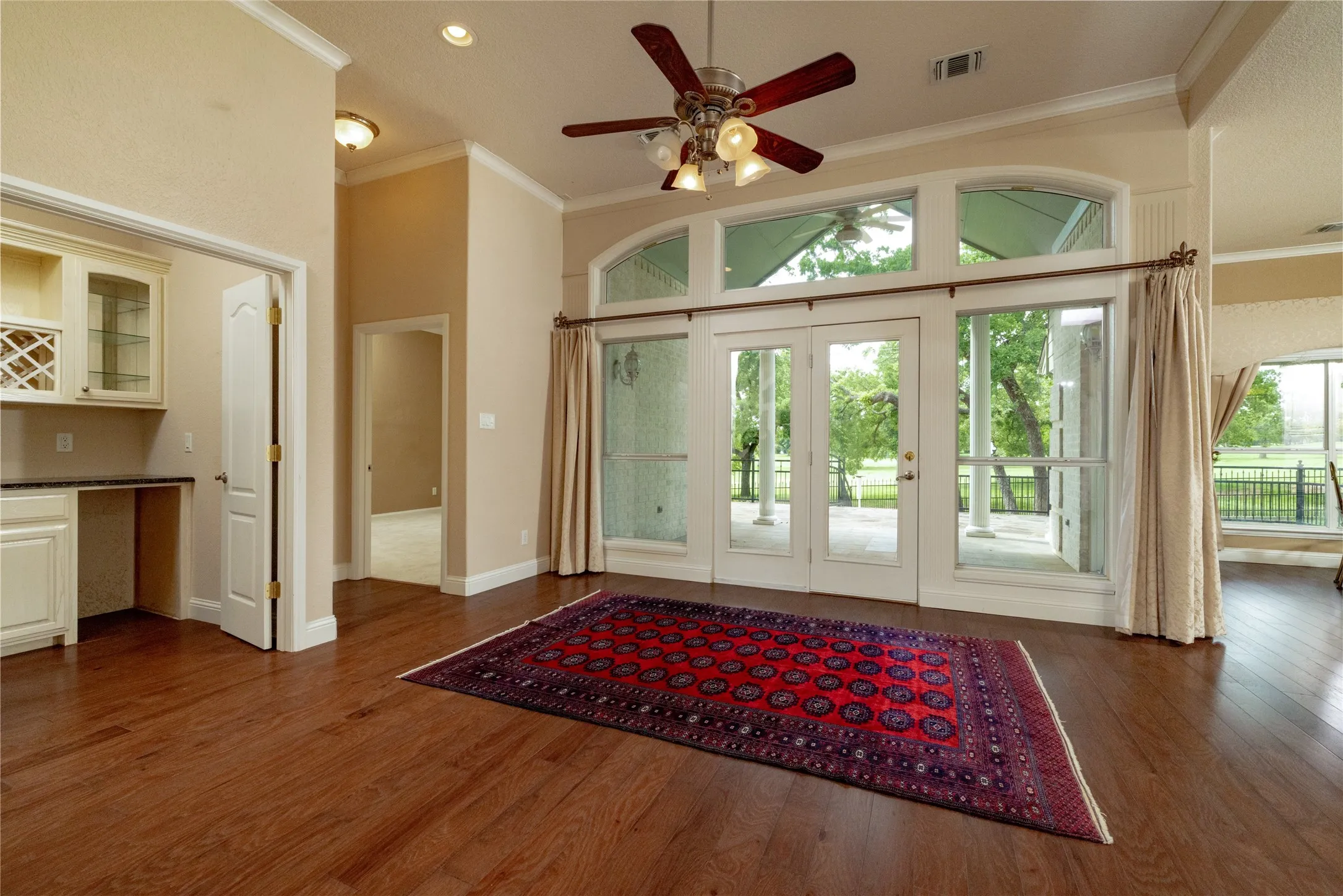 Single Family Residence For Sale in Wise County , 603 Runaway Bay Drive, Runaway Bay, Texas 76426, 3 Bedrooms, 3 Bathrooms, 3 Garage spaces, 2,569 Sqft, built in 2004, Price $425,000, mls#21241732, Real Estate Agent in Runaway Bay, Homes For Sale in Wise county, Homes For Sale in Runaway Bay, Realtor in Runaway Bay Texas, Real Estate Brokerage Independent Realty Texas, Luminita Cordes Realtor