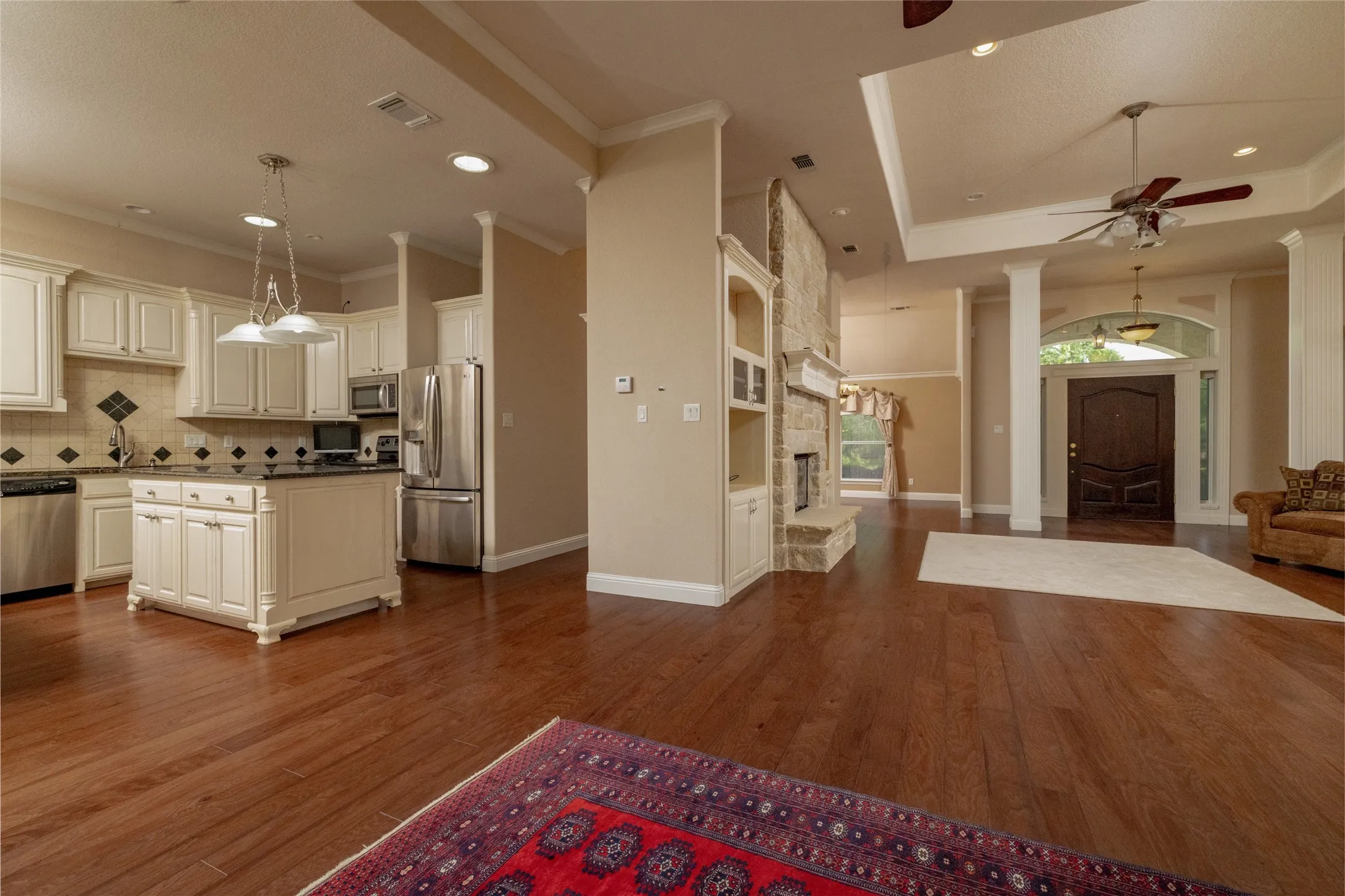Single Family Residence For Sale in Wise County , 603 Runaway Bay Drive, Runaway Bay, Texas 76426, 3 Bedrooms, 3 Bathrooms, 3 Garage spaces, 2,569 Sqft, built in 2004, Price $425,000, mls#21241732, Real Estate Agent in Runaway Bay, Homes For Sale in Wise county, Homes For Sale in Runaway Bay, Realtor in Runaway Bay Texas, Real Estate Brokerage Independent Realty Texas, Luminita Cordes Realtor