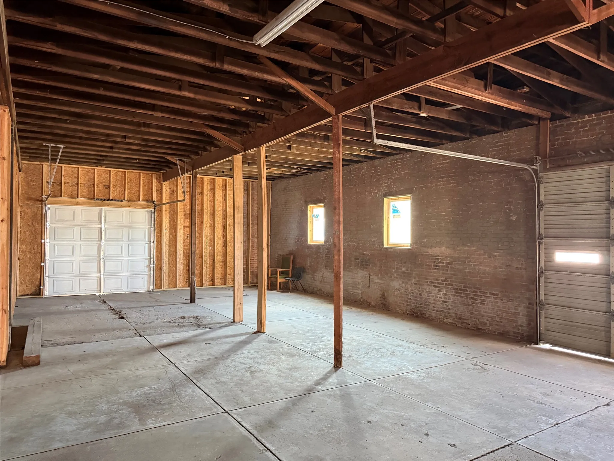 Business For Sale in Ellis County , 201 N Main Street, Maypearl, Texas 76064, 0, 0, Garage spaces, 0 Sqft, built in 1928, Preowned, mls#21241931, Real Estate Agent in Maypearl, Homes For Sale in Ellis county, Homes For Sale in Maypearl, Realtor in Maypearl Texas, Real Estate Brokerage Independent Realty Texas, Luminita Cordes Realtor