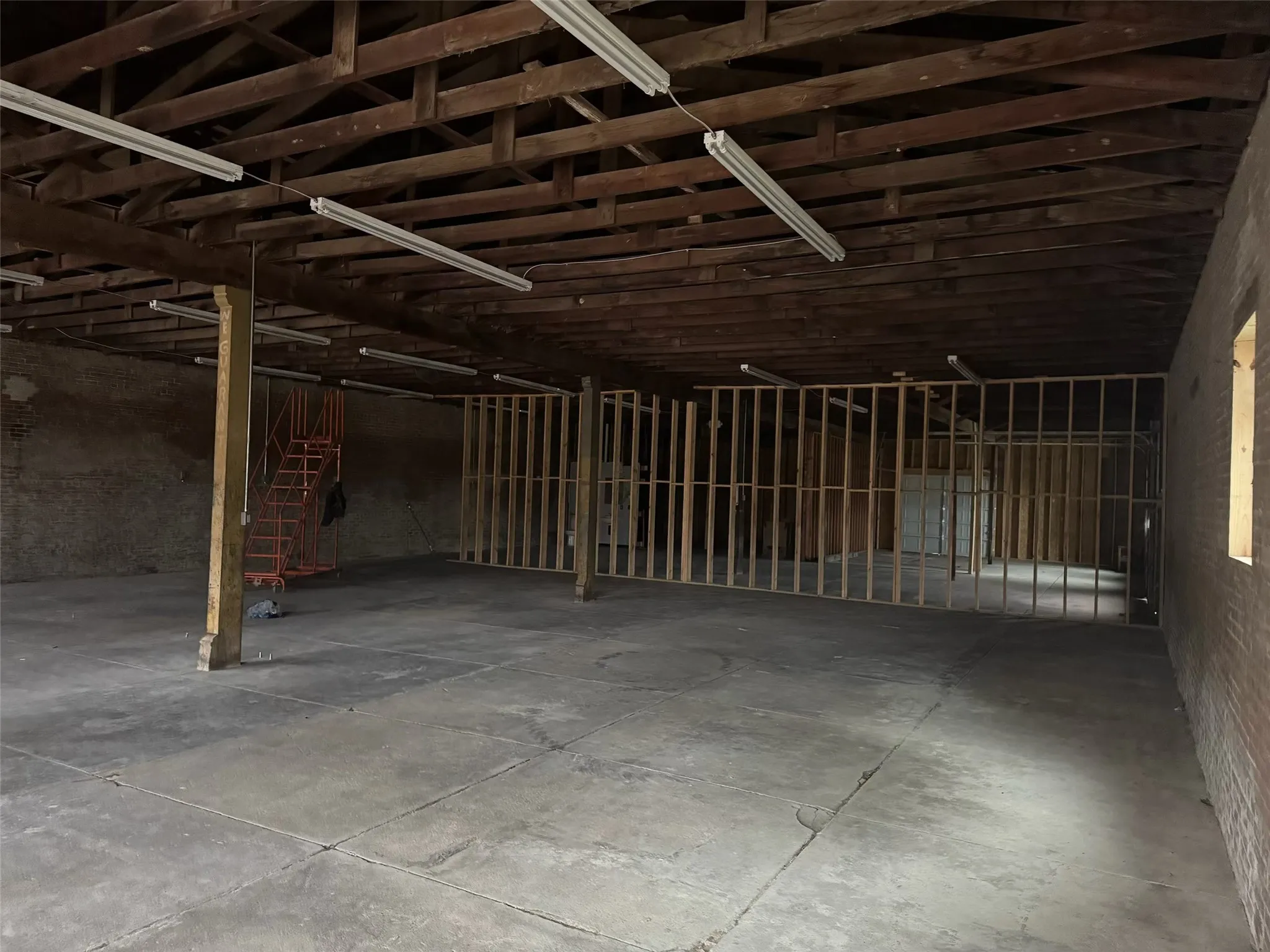 Business For Sale in Ellis County , 201 N Main Street, Maypearl, Texas 76064, 0, 0, Garage spaces, 0 Sqft, built in 1928, Preowned, mls#21241931, Real Estate Agent in Maypearl, Homes For Sale in Ellis county, Homes For Sale in Maypearl, Realtor in Maypearl Texas, Real Estate Brokerage Independent Realty Texas, Luminita Cordes Realtor