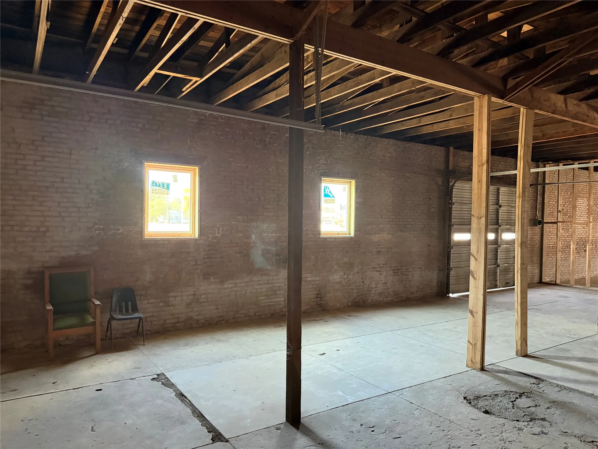 Business For Sale in Ellis County , 201 N Main Street, Maypearl, Texas 76064, 0, 0, Garage spaces, 0 Sqft, built in 1928, Preowned, mls#21241931, Real Estate Agent in Maypearl, Homes For Sale in Ellis county, Homes For Sale in Maypearl, Realtor in Maypearl Texas, Real Estate Brokerage Independent Realty Texas, Luminita Cordes Realtor