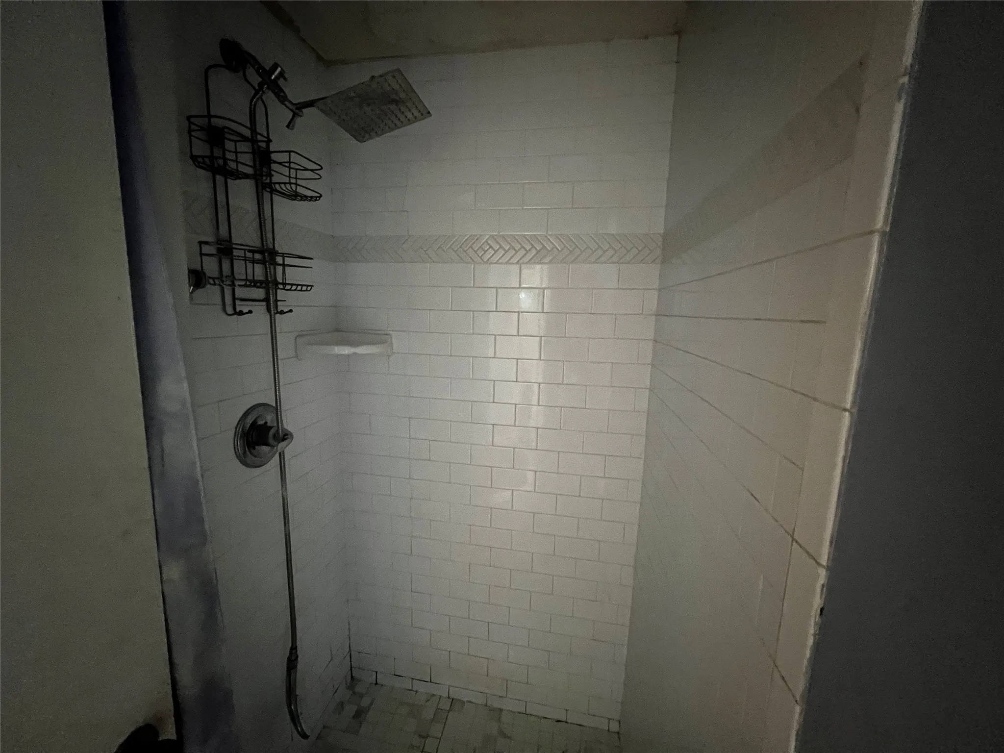 Single Family Residence For Sale in Tarrant County , 319 Ridgecrest Court, Azle, Texas 76020, 2 Bedroom, 1 Bathroom, 3 Garage spaces, 940 Sqft, built in 1955, Preowned, mls#21241945, Real Estate Agent in Azle, Homes For Sale in Tarrant county, Homes For Sale in Azle, Realtor in Azle Texas, Real Estate Brokerage Independent Realty Texas, Luminita Cordes Realtor