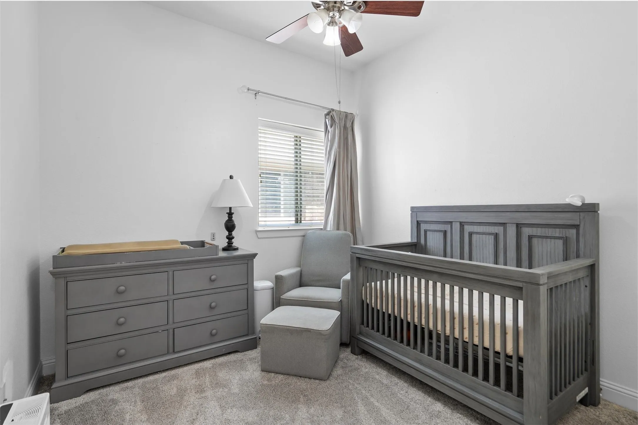 Single Family Residence For Sale in Denton County , 205 Sunrise Drive, Argyle, Texas 76226, 4 Bedrooms, 4 Bathrooms, 2 Garage spaces, 2,841 Sqft, built in 2015, Price $499,000, mls#21242057, Real Estate Agent in Argyle, Homes For Sale in Denton county, Homes For Sale in Argyle, Realtor in Argyle Texas, Real Estate Brokerage Independent Realty Texas, Luminita Cordes Realtor
