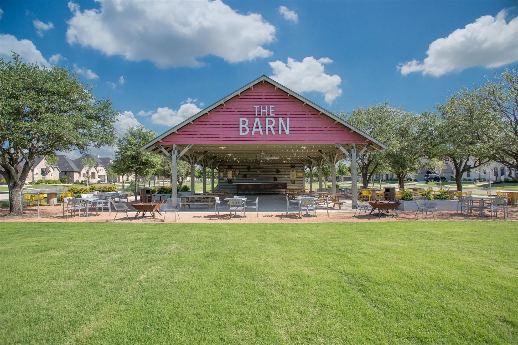Single Family Residence For Sale in Denton County , 205 Sunrise Drive, Argyle, Texas 76226, 4 Bedrooms, 4 Bathrooms, 2 Garage spaces, 2,841 Sqft, built in 2015, Price $499,000, mls#21242057, Real Estate Agent in Argyle, Homes For Sale in Denton county, Homes For Sale in Argyle, Realtor in Argyle Texas, Real Estate Brokerage Independent Realty Texas, Luminita Cordes Realtor