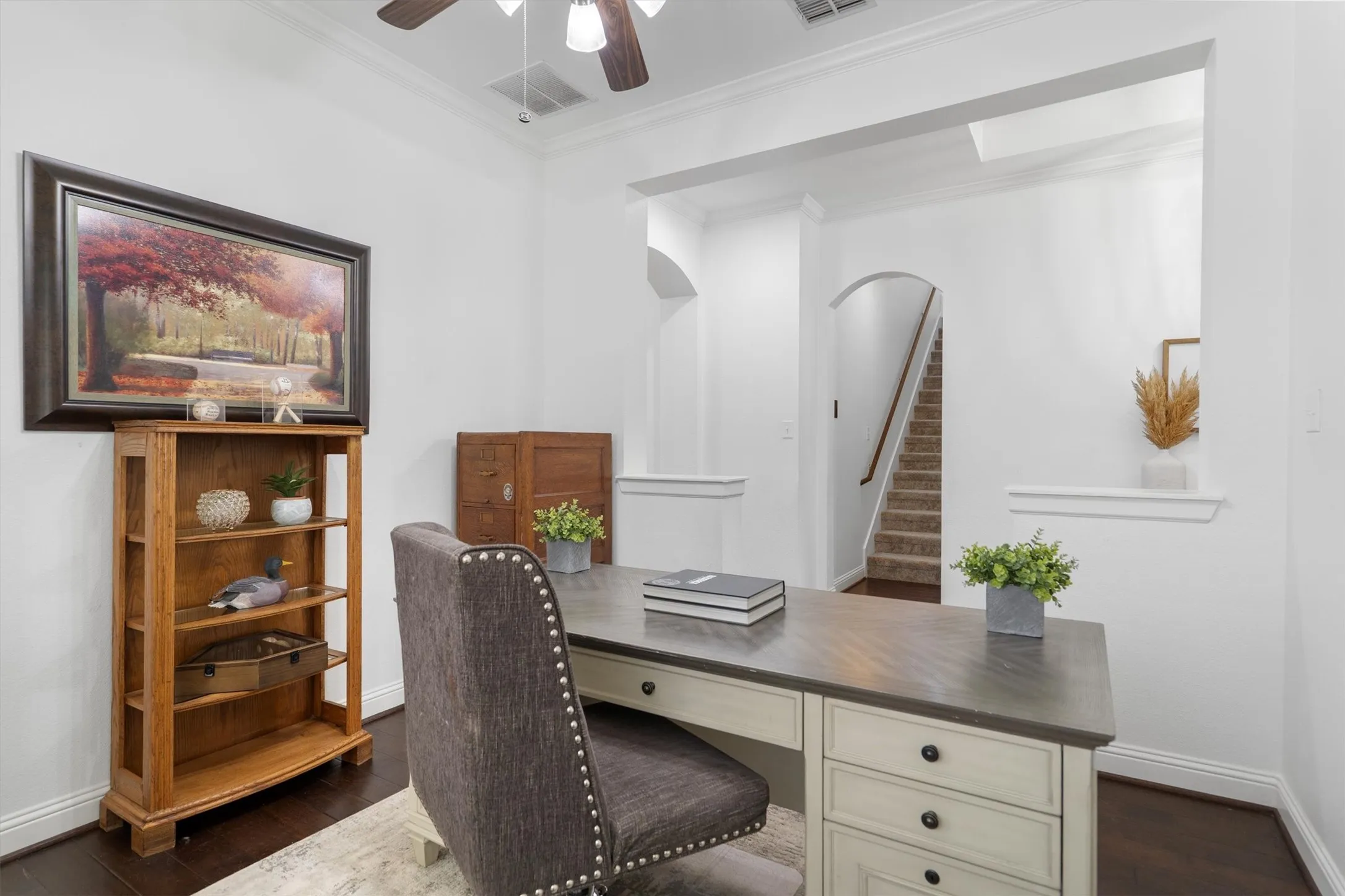 Single Family Residence For Sale in Denton County , 205 Sunrise Drive, Argyle, Texas 76226, 4 Bedrooms, 4 Bathrooms, 2 Garage spaces, 2,841 Sqft, built in 2015, Price $499,000, mls#21242057, Real Estate Agent in Argyle, Homes For Sale in Denton county, Homes For Sale in Argyle, Realtor in Argyle Texas, Real Estate Brokerage Independent Realty Texas, Luminita Cordes Realtor
