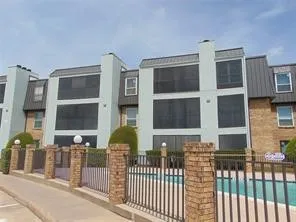 Condominium For Rent in Dallas County , 11460 Audelia Road 387, Dallas, Texas 75243, 3 Bedroom, 2 Bathroom, Garage spaces, 1,237 Sqft, built in 1980, mls#21242074, Real Estate Agent in Dallas, Homes For Rent in Dallas county, Homes For Rent in Dallas, Realtor in Dallas Texas, Real Estate Brokerage Independent Realty Texas, Luminita Cordes Realtor
