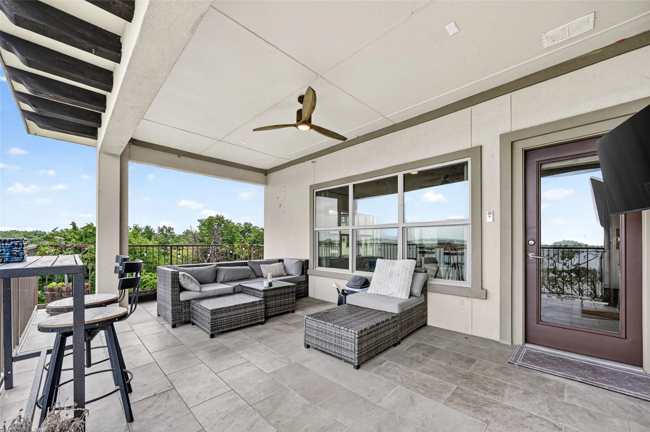 Condominium For Sale in Denton County , 500 Waters Edge Drive 324, Lake Dallas, Texas 75065, 3 Bedroom, 3 Bathroom, 2 Garage spaces, 1,886 Sqft, built in 2014, mls#21240631, Real Estate Agent in Lake Dallas, Homes For Sale in Denton county, Homes For Sale in Lake Dallas, Realtor in Lake Dallas Texas, Real Estate Brokerage Independent Realty Texas, Luminita Cordes Realtor