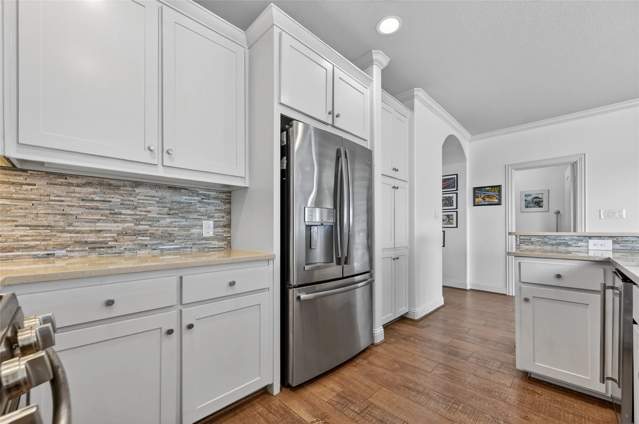 Condominium For Sale in Denton County , 500 Waters Edge Drive 324, Lake Dallas, Texas 75065, 3 Bedroom, 3 Bathroom, 2 Garage spaces, 1,886 Sqft, built in 2014, mls#21240631, Real Estate Agent in Lake Dallas, Homes For Sale in Denton county, Homes For Sale in Lake Dallas, Realtor in Lake Dallas Texas, Real Estate Brokerage Independent Realty Texas, Luminita Cordes Realtor