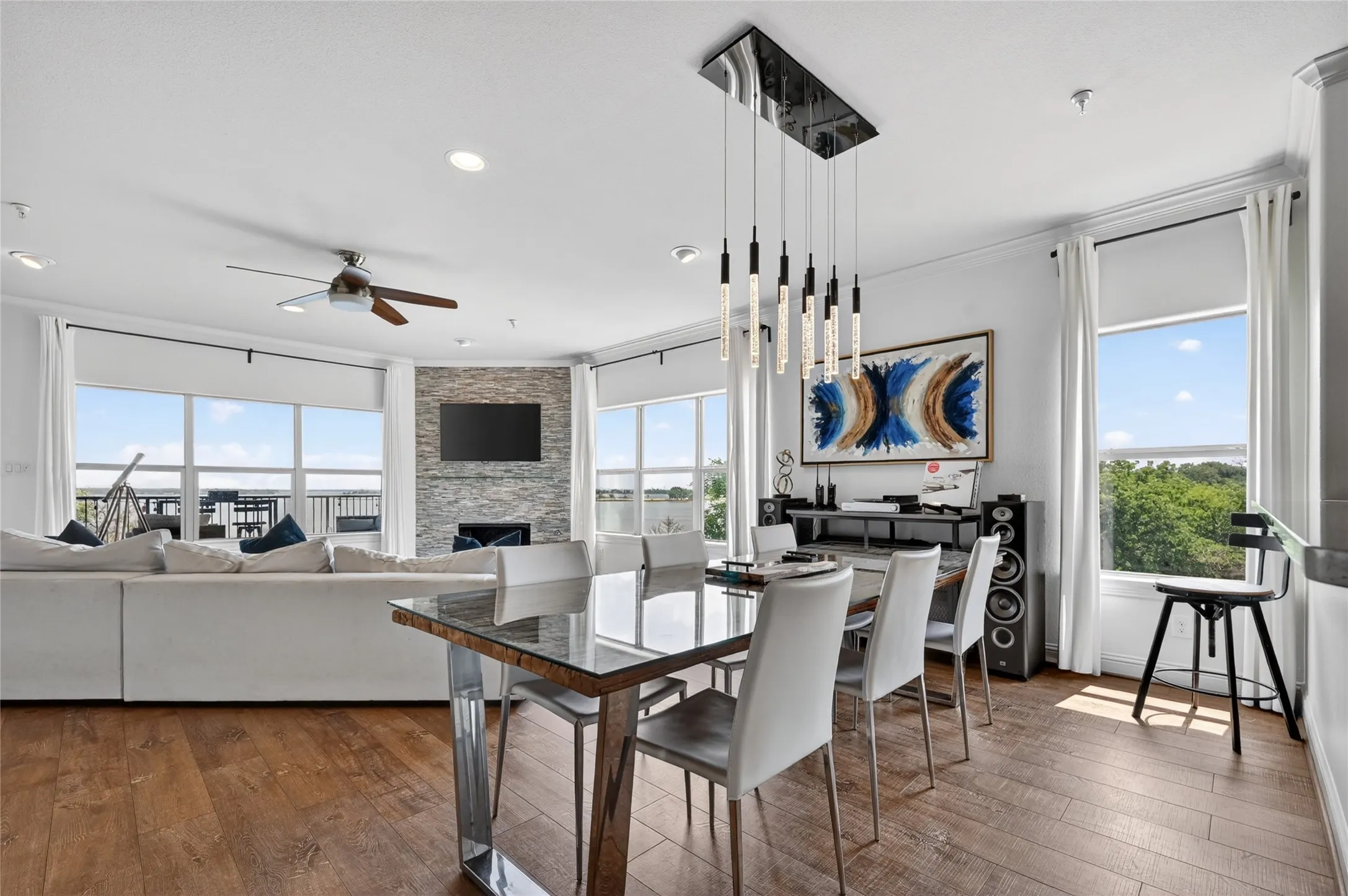 Condominium For Sale in Denton County , 500 Waters Edge Drive 324, Lake Dallas, Texas 75065, 3 Bedroom, 3 Bathroom, 2 Garage spaces, 1,886 Sqft, built in 2014, mls#21240631, Real Estate Agent in Lake Dallas, Homes For Sale in Denton county, Homes For Sale in Lake Dallas, Realtor in Lake Dallas Texas, Real Estate Brokerage Independent Realty Texas, Luminita Cordes Realtor