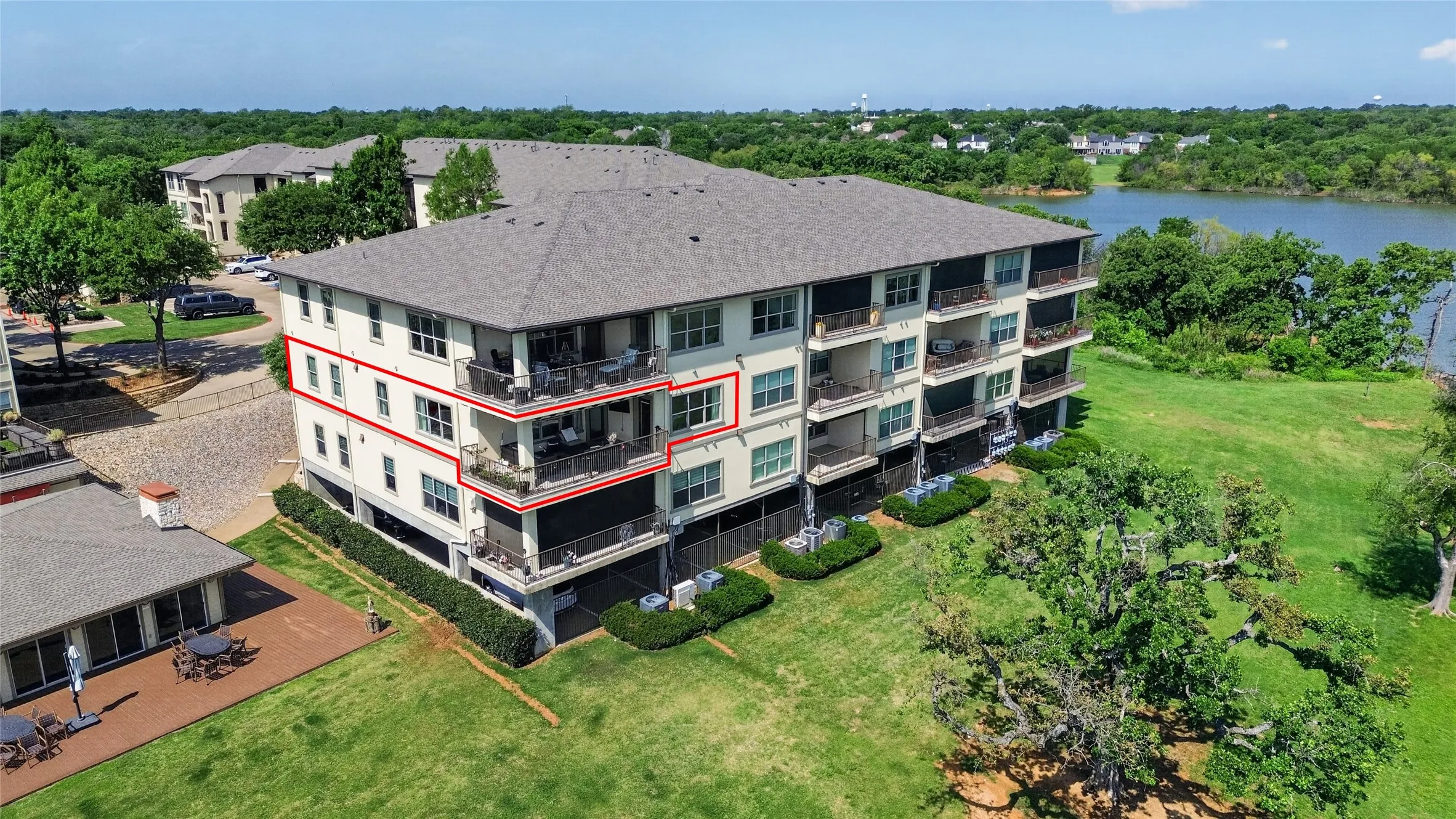 Condominium For Sale in Denton County , 500 Waters Edge Drive 324, Lake Dallas, Texas 75065, 3 Bedroom, 3 Bathroom, 2 Garage spaces, 1,886 Sqft, built in 2014, mls#21240631, Real Estate Agent in Lake Dallas, Homes For Sale in Denton county, Homes For Sale in Lake Dallas, Realtor in Lake Dallas Texas, Real Estate Brokerage Independent Realty Texas, Luminita Cordes Realtor
