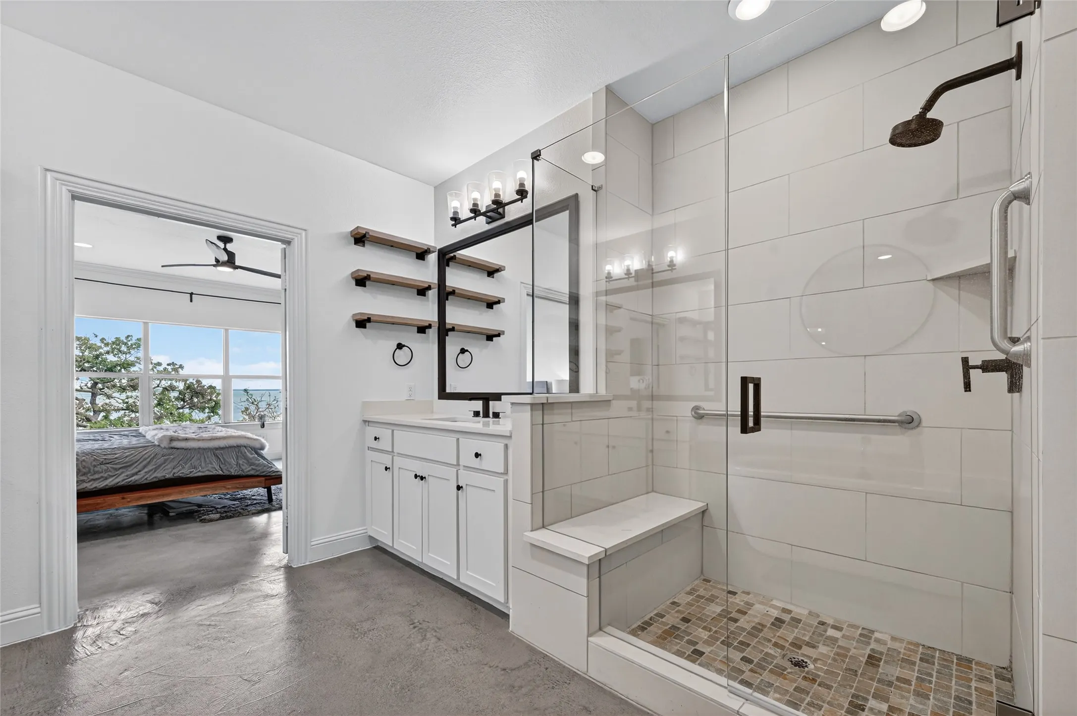 Condominium For Sale in Denton County , 500 Waters Edge Drive 324, Lake Dallas, Texas 75065, 3 Bedroom, 3 Bathroom, 2 Garage spaces, 1,886 Sqft, built in 2014, mls#21240631, Real Estate Agent in Lake Dallas, Homes For Sale in Denton county, Homes For Sale in Lake Dallas, Realtor in Lake Dallas Texas, Real Estate Brokerage Independent Realty Texas, Luminita Cordes Realtor
