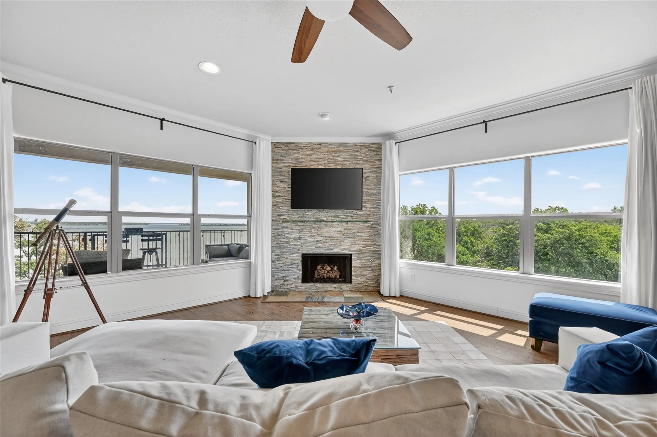 Condominium For Sale in Denton County , 500 Waters Edge Drive 324, Lake Dallas, Texas 75065, 3 Bedroom, 3 Bathroom, 2 Garage spaces, 1,886 Sqft, built in 2014, mls#21240631, Real Estate Agent in Lake Dallas, Homes For Sale in Denton county, Homes For Sale in Lake Dallas, Realtor in Lake Dallas Texas, Real Estate Brokerage Independent Realty Texas, Luminita Cordes Realtor