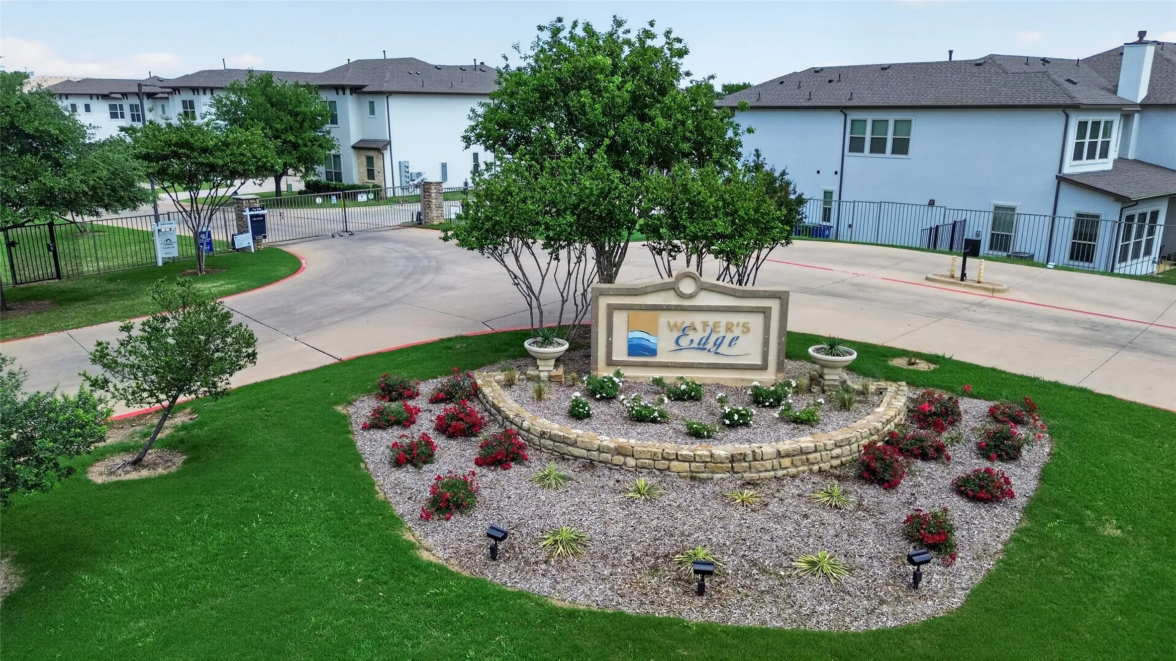 Condominium For Sale in Denton County , 500 Waters Edge Drive 324, Lake Dallas, Texas 75065, 3 Bedroom, 3 Bathroom, 2 Garage spaces, 1,886 Sqft, built in 2014, mls#21240631, Real Estate Agent in Lake Dallas, Homes For Sale in Denton county, Homes For Sale in Lake Dallas, Realtor in Lake Dallas Texas, Real Estate Brokerage Independent Realty Texas, Luminita Cordes Realtor