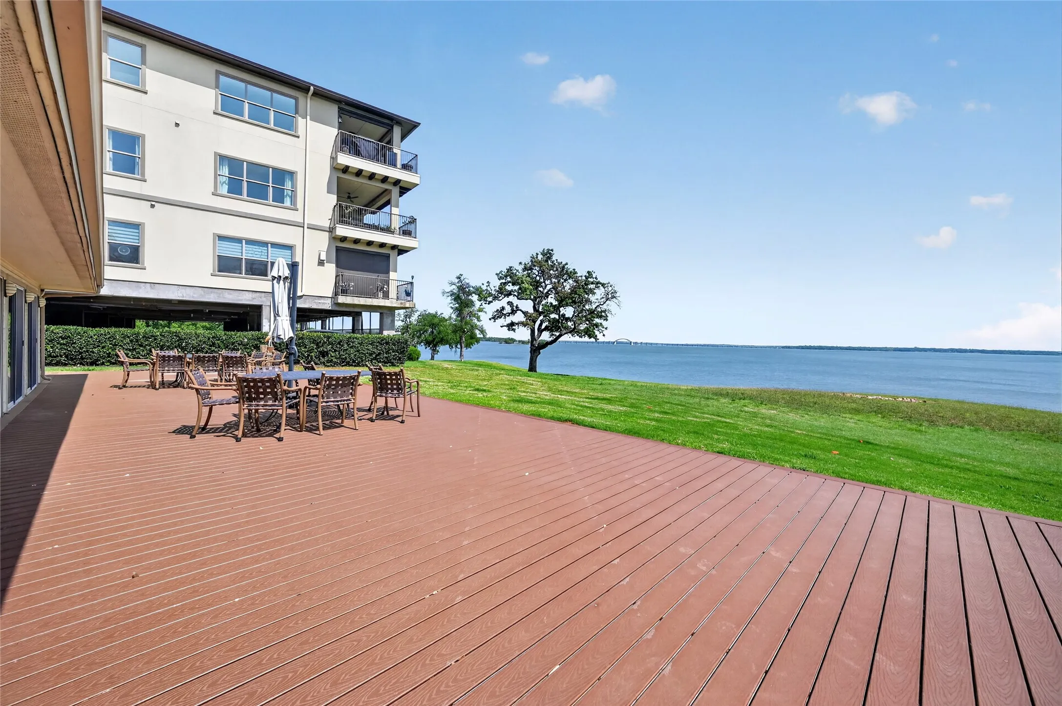Condominium For Sale in Denton County , 500 Waters Edge Drive 324, Lake Dallas, Texas 75065, 3 Bedroom, 3 Bathroom, 2 Garage spaces, 1,886 Sqft, built in 2014, mls#21240631, Real Estate Agent in Lake Dallas, Homes For Sale in Denton county, Homes For Sale in Lake Dallas, Realtor in Lake Dallas Texas, Real Estate Brokerage Independent Realty Texas, Luminita Cordes Realtor