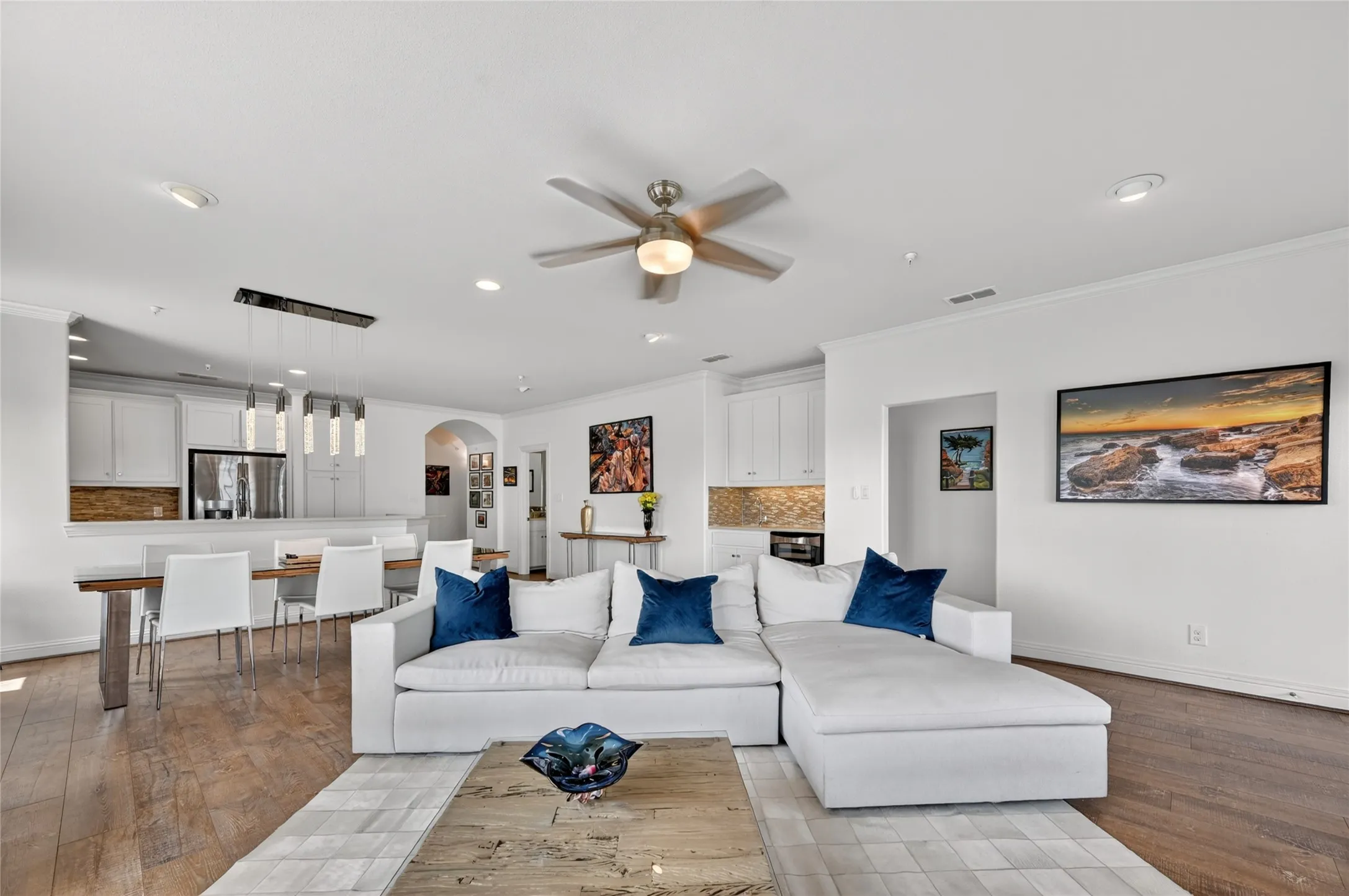 Condominium For Sale in Denton County , 500 Waters Edge Drive 324, Lake Dallas, Texas 75065, 3 Bedroom, 3 Bathroom, 2 Garage spaces, 1,886 Sqft, built in 2014, mls#21240631, Real Estate Agent in Lake Dallas, Homes For Sale in Denton county, Homes For Sale in Lake Dallas, Realtor in Lake Dallas Texas, Real Estate Brokerage Independent Realty Texas, Luminita Cordes Realtor