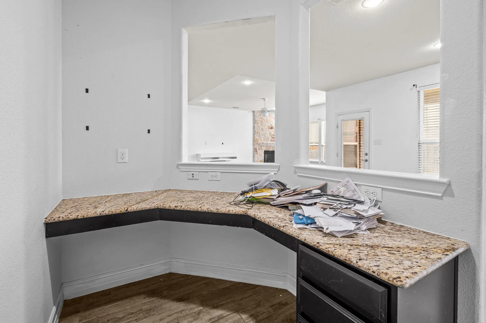 Single Family Residence For Sale in Tarrant County , 1929 Brahorn Lane, Fort Worth, Texas 76131, 4 Bedrooms, 4 Bathrooms, 3 Garage spaces, 3,474 Sqft, built in 2016, Price $500,000, mls#21241721, Real Estate Agent in Fort Worth, Homes For Sale in Tarrant county, Homes For Sale in Fort Worth, Realtor in Fort Worth Texas, Real Estate Brokerage Independent Realty Texas, Luminita Cordes Realtor