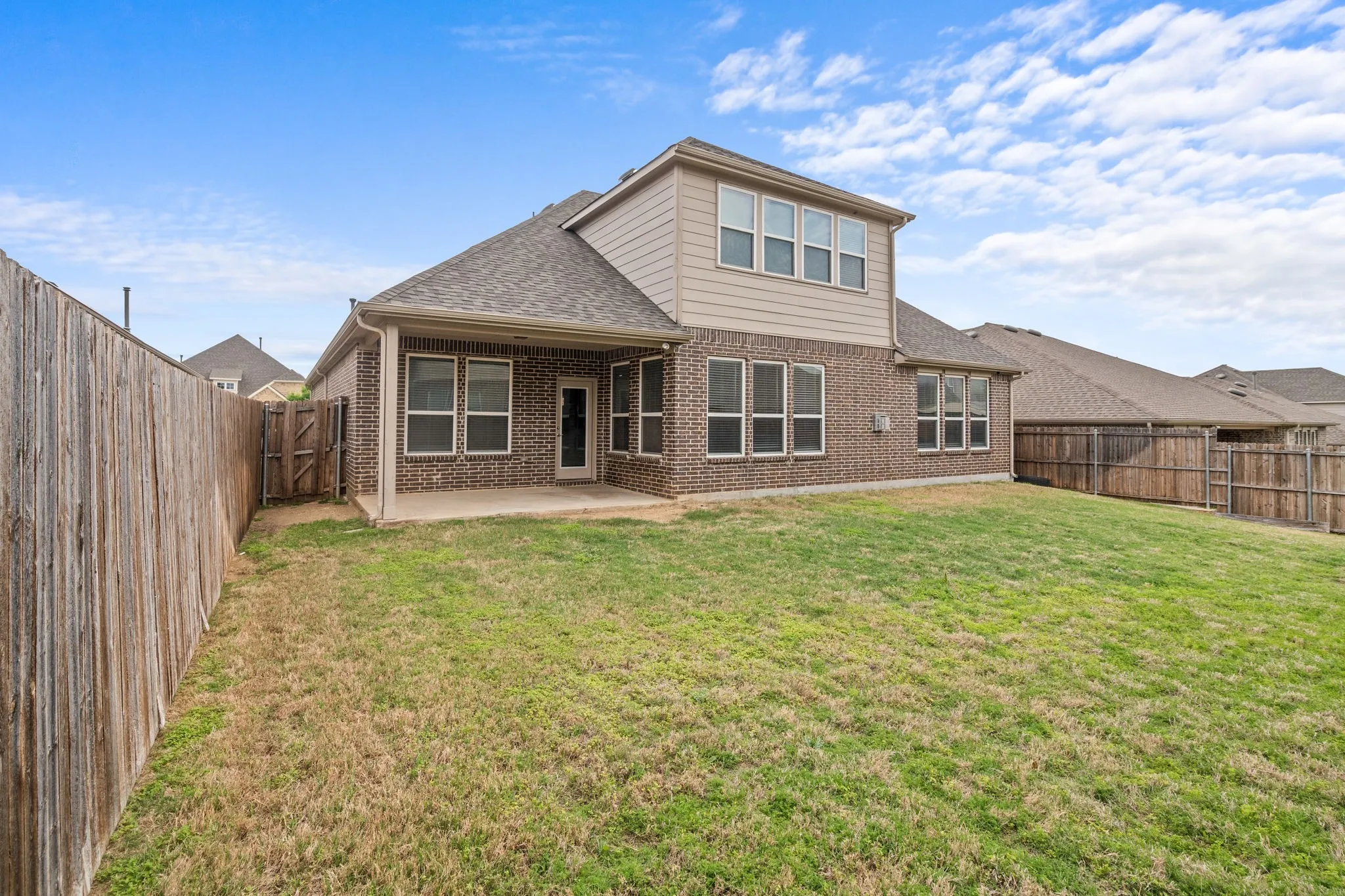 Single Family Residence For Sale in Tarrant County , 1929 Brahorn Lane, Fort Worth, Texas 76131, 4 Bedrooms, 4 Bathrooms, 3 Garage spaces, 3,474 Sqft, built in 2016, Price $500,000, mls#21241721, Real Estate Agent in Fort Worth, Homes For Sale in Tarrant county, Homes For Sale in Fort Worth, Realtor in Fort Worth Texas, Real Estate Brokerage Independent Realty Texas, Luminita Cordes Realtor