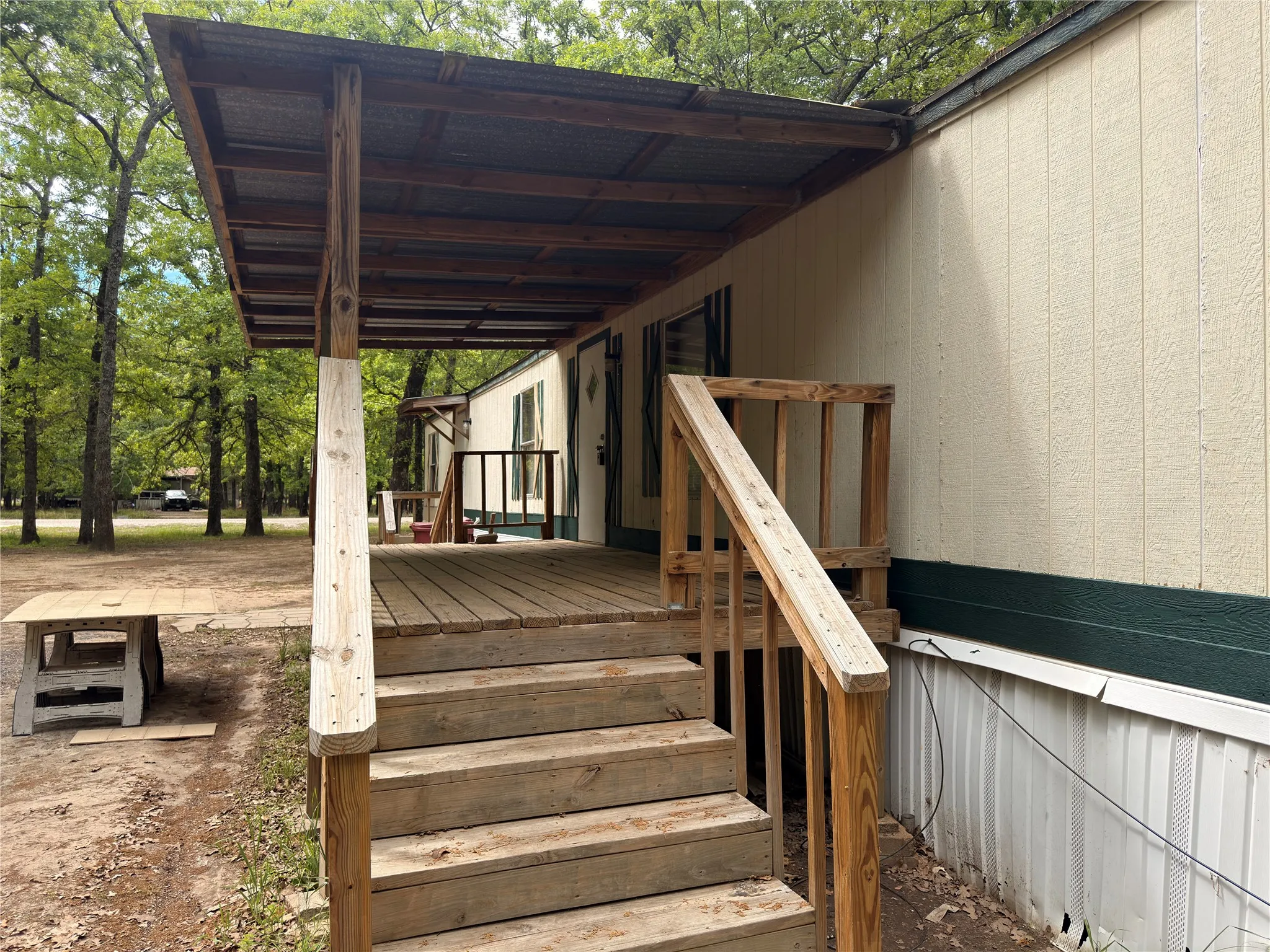Mobile Home For Sale in Hunt County , 1300 Red Hawk Bay Drive, West Tawakoni, Texas 75474, 3 Bedroom, 2 Bathroom, Garage spaces, 924 Sqft, built in 1985, Preowned, mls#21242136, Real Estate Agent in West Tawakoni, Homes For Sale in Hunt county, Homes For Sale in West Tawakoni, Realtor in West Tawakoni Texas, Real Estate Brokerage Independent Realty Texas, Luminita Cordes Realtor