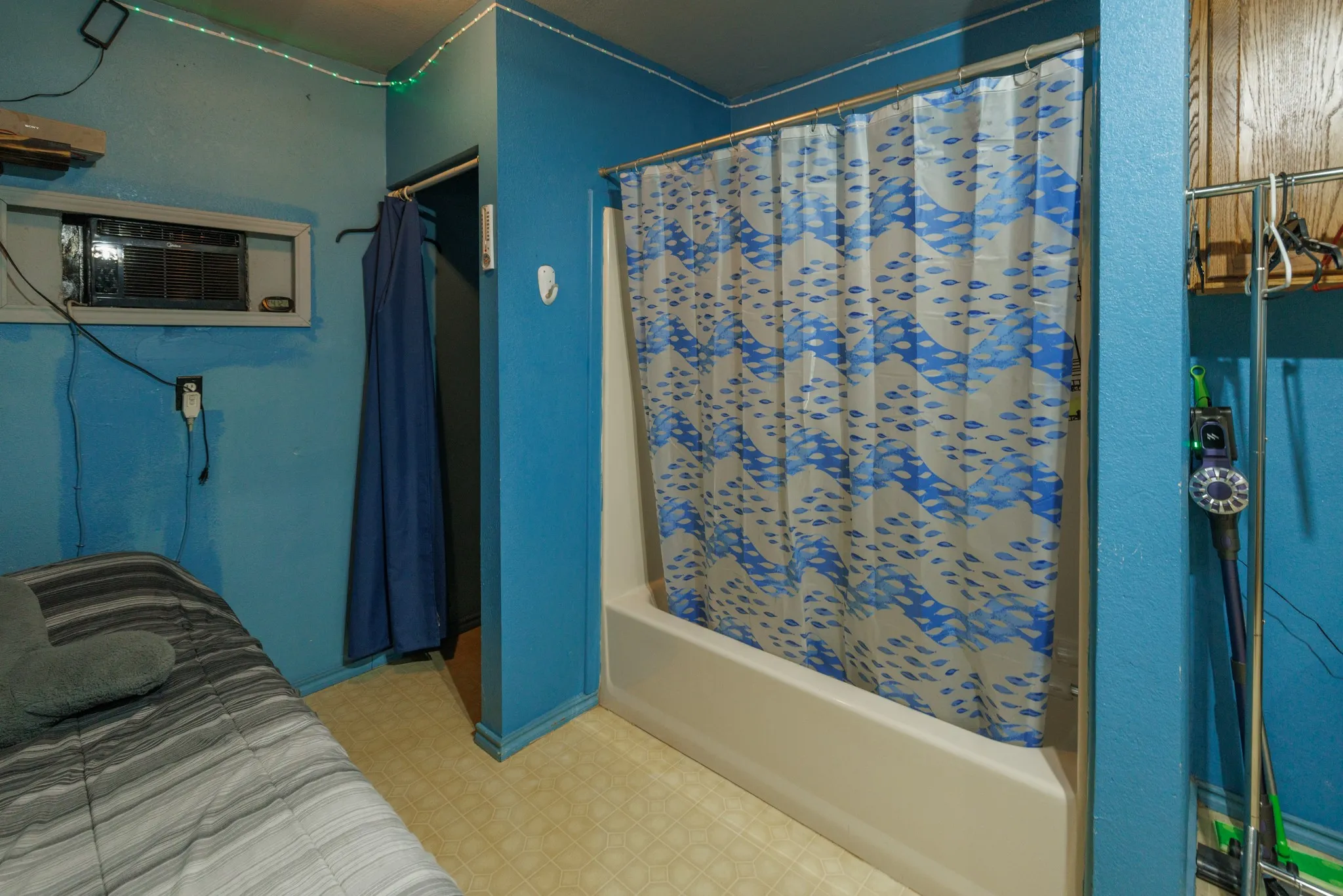 Mobile Home For Sale in Jones County , 8378 County Road 358, Anson, Texas 79501, 3 Bedroom, 2 Bathroom, 5 Garage spaces, 1,560 Sqft, built in 2008, Preowned, mls#21222960, Real Estate Agent in Anson, Homes For Sale in Jones county, Homes For Sale in Anson, Realtor in Anson Texas, Real Estate Brokerage Independent Realty Texas, Luminita Cordes Realtor