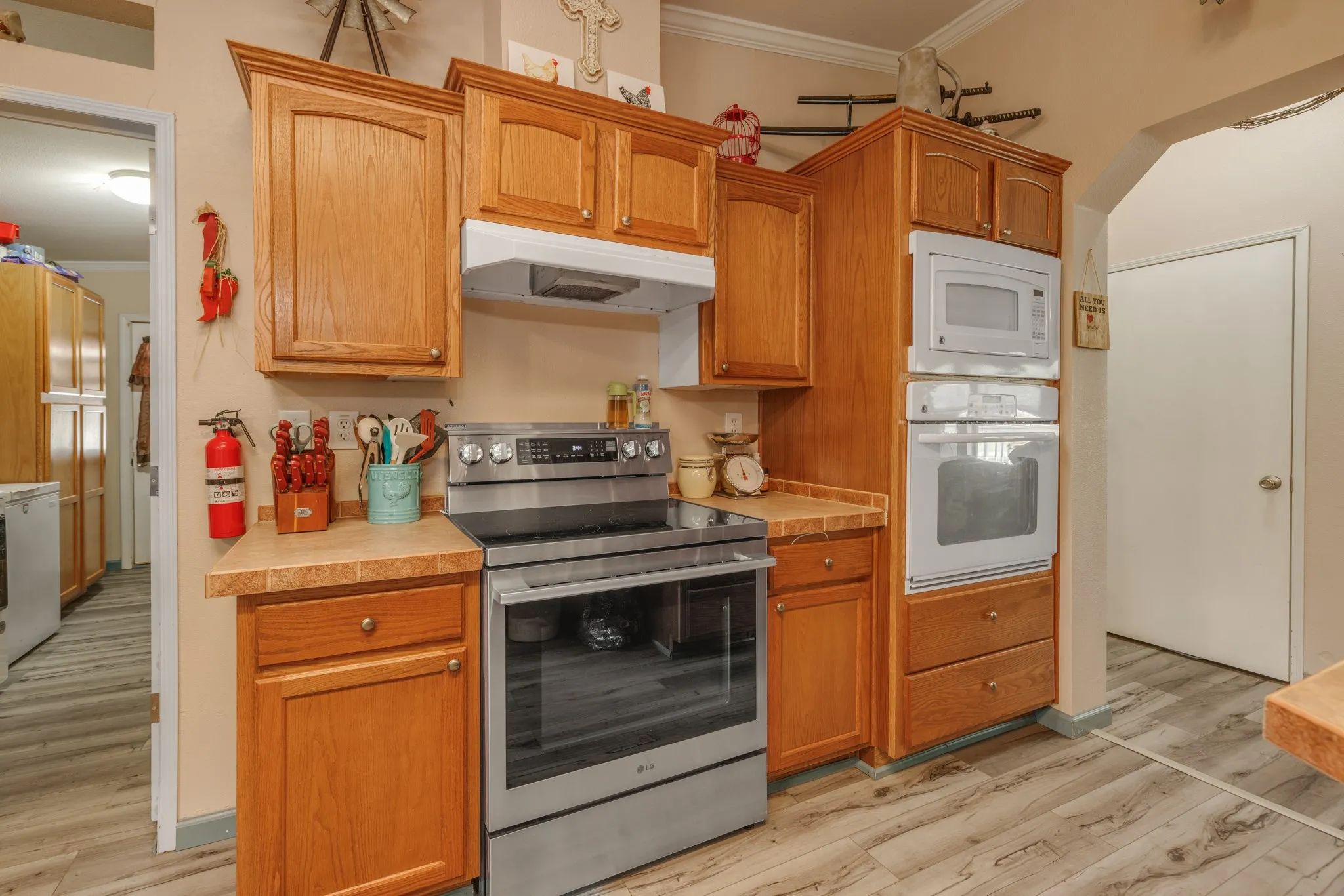 Mobile Home For Sale in Jones County , 8378 County Road 358, Anson, Texas 79501, 3 Bedroom, 2 Bathroom, 5 Garage spaces, 1,560 Sqft, built in 2008, Preowned, mls#21222960, Real Estate Agent in Anson, Homes For Sale in Jones county, Homes For Sale in Anson, Realtor in Anson Texas, Real Estate Brokerage Independent Realty Texas, Luminita Cordes Realtor
