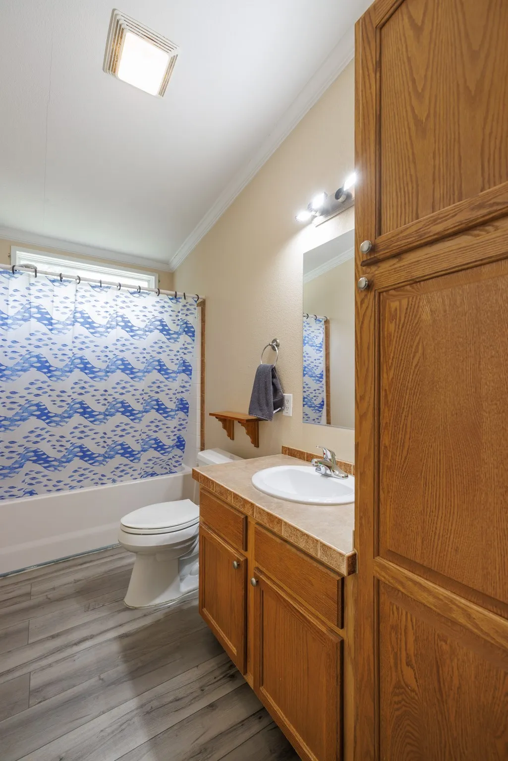 Mobile Home For Sale in Jones County , 8378 County Road 358, Anson, Texas 79501, 3 Bedroom, 2 Bathroom, 5 Garage spaces, 1,560 Sqft, built in 2008, Preowned, mls#21222960, Real Estate Agent in Anson, Homes For Sale in Jones county, Homes For Sale in Anson, Realtor in Anson Texas, Real Estate Brokerage Independent Realty Texas, Luminita Cordes Realtor